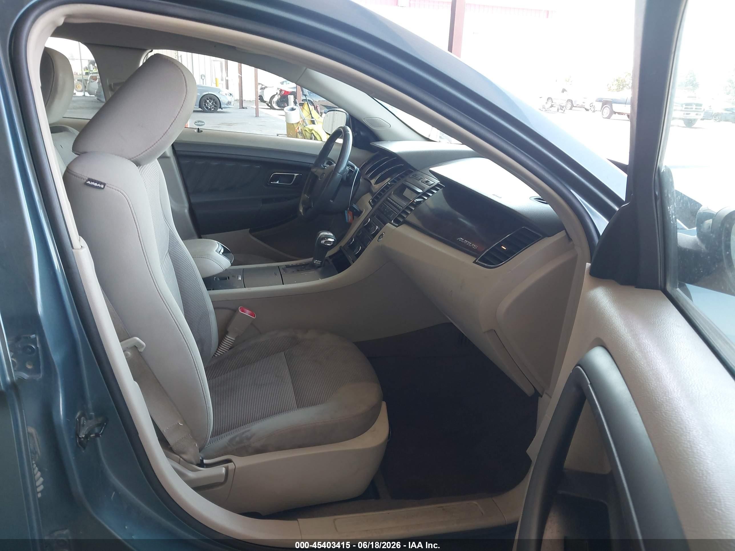 2010 Ford Taurus Sel Light Blue vin: 1FAHP2EW3AG130019