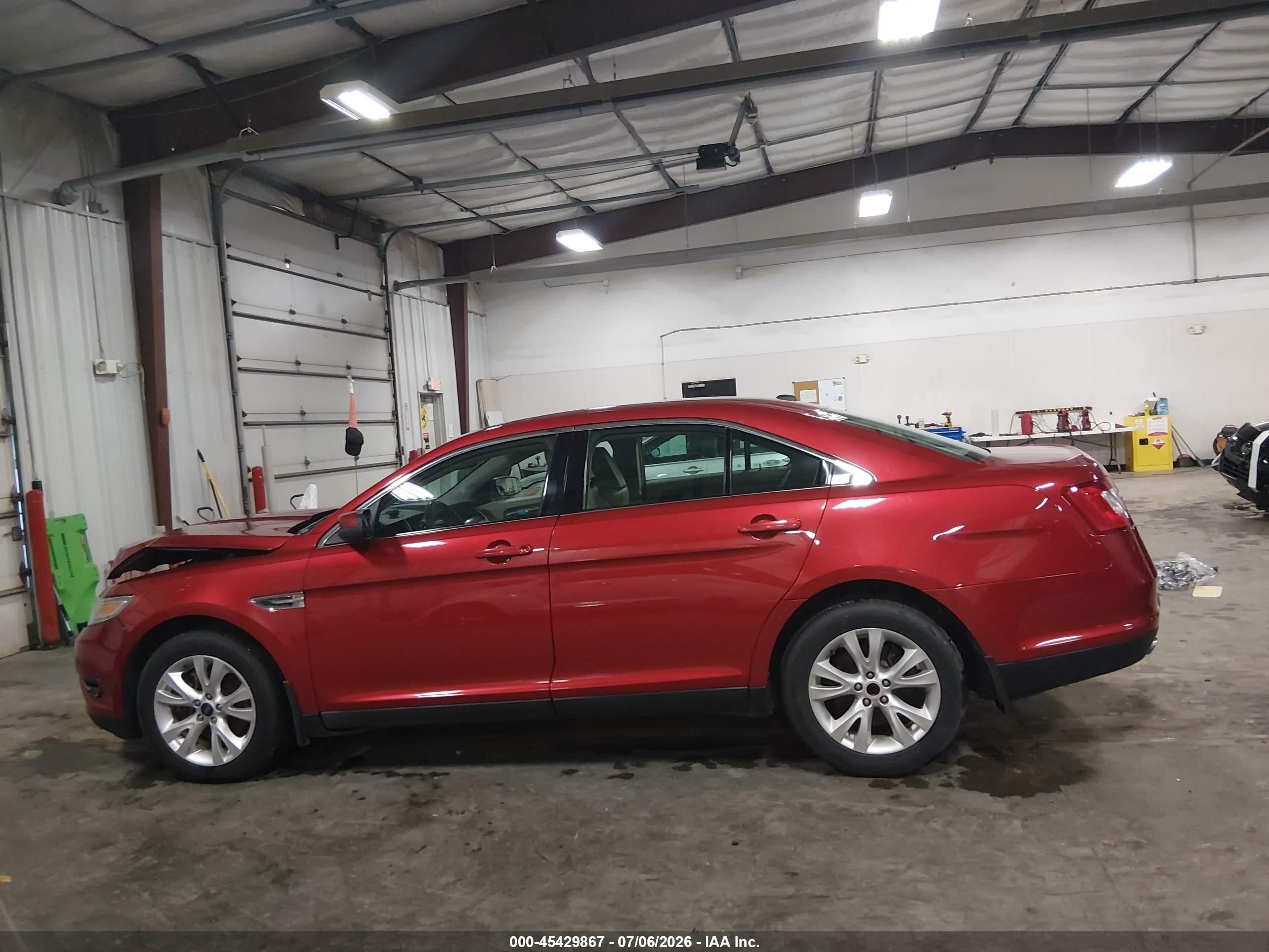 2010 Ford Taurus Sel Red vin: 1FAHP2EW3AG134779