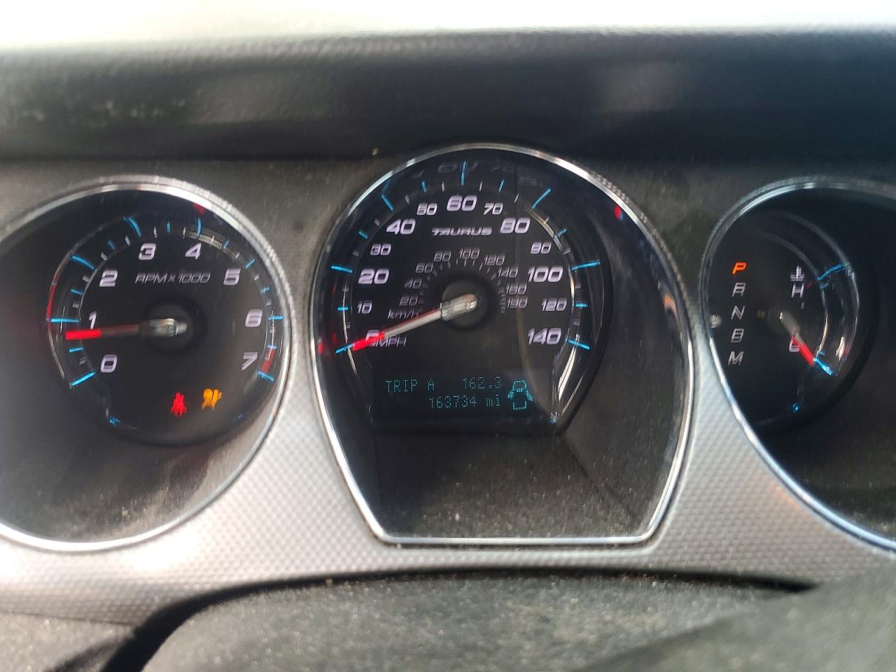 2010 Ford Taurus Sel Red vin: 1FAHP2EW3AG151873