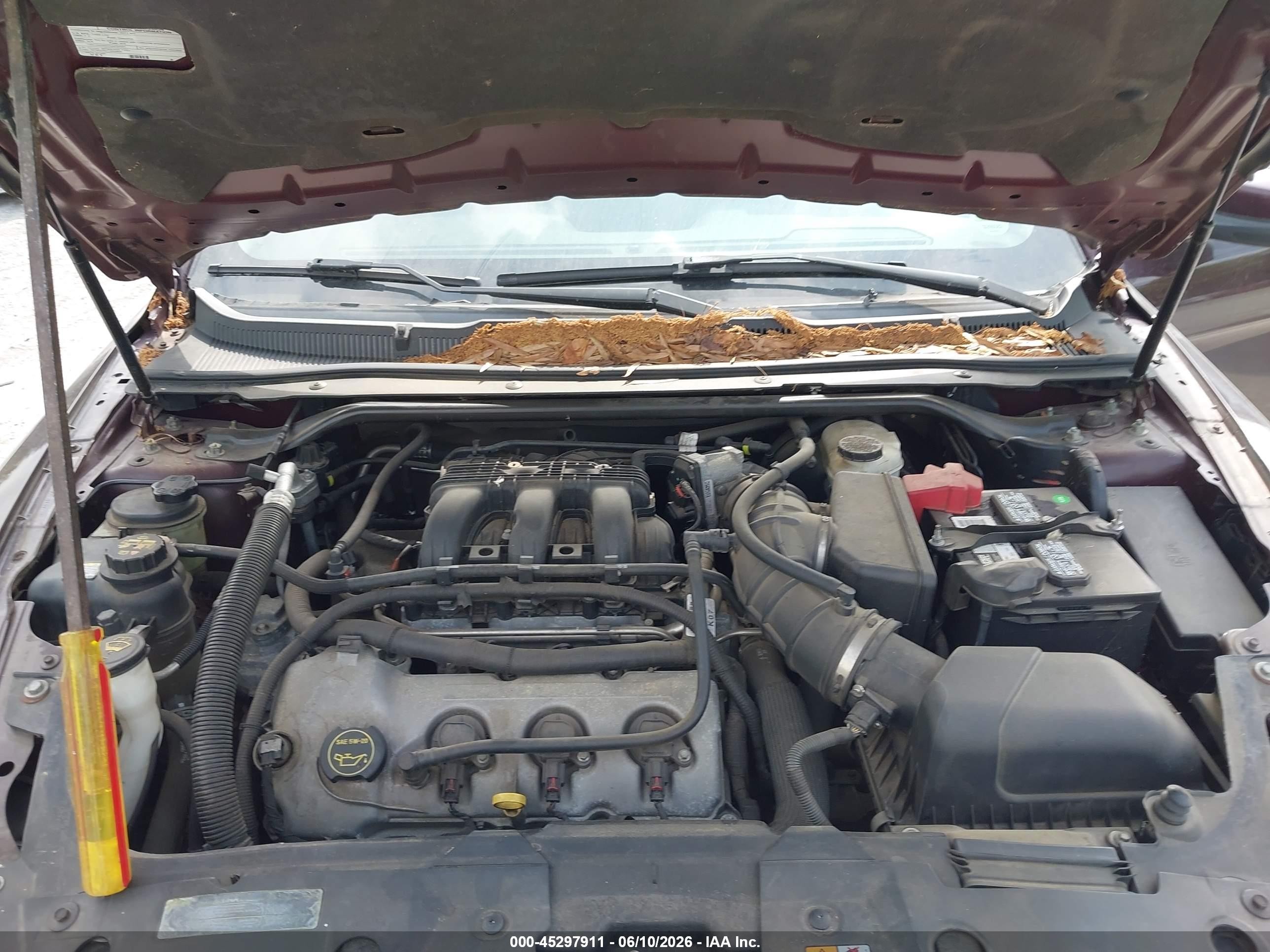 2011 Ford Taurus Sel Burgundy vin: 1FAHP2EW3BG164124