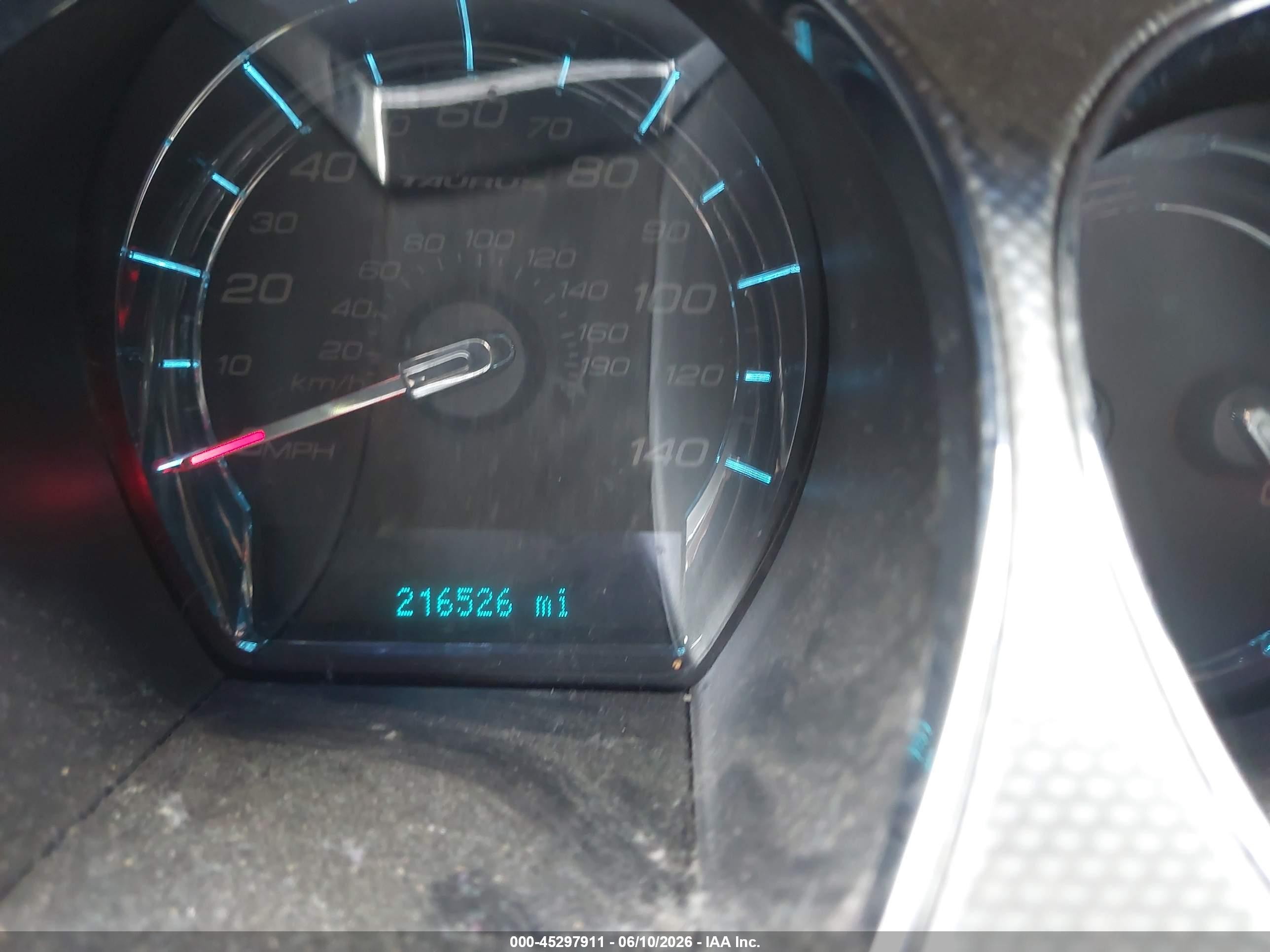 2011 Ford Taurus Sel Burgundy vin: 1FAHP2EW3BG164124