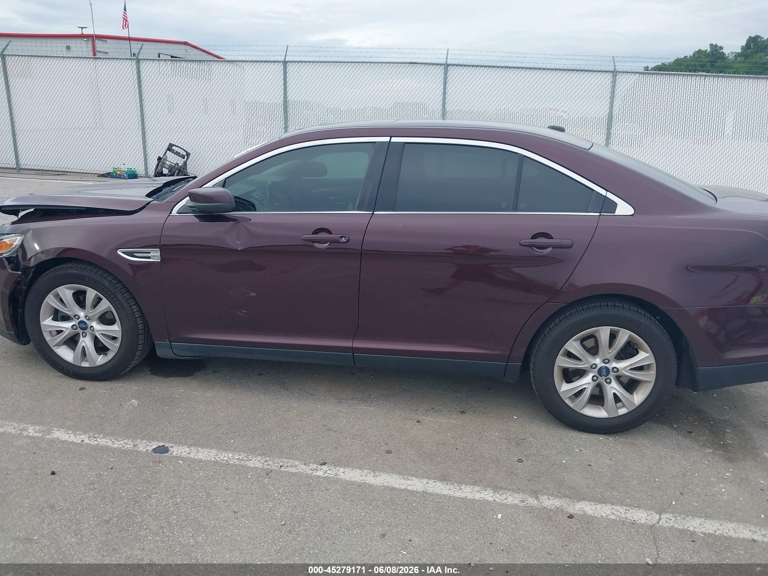2011 Ford Taurus Sel Темно-бордовый vin: 1FAHP2EW3BG169131