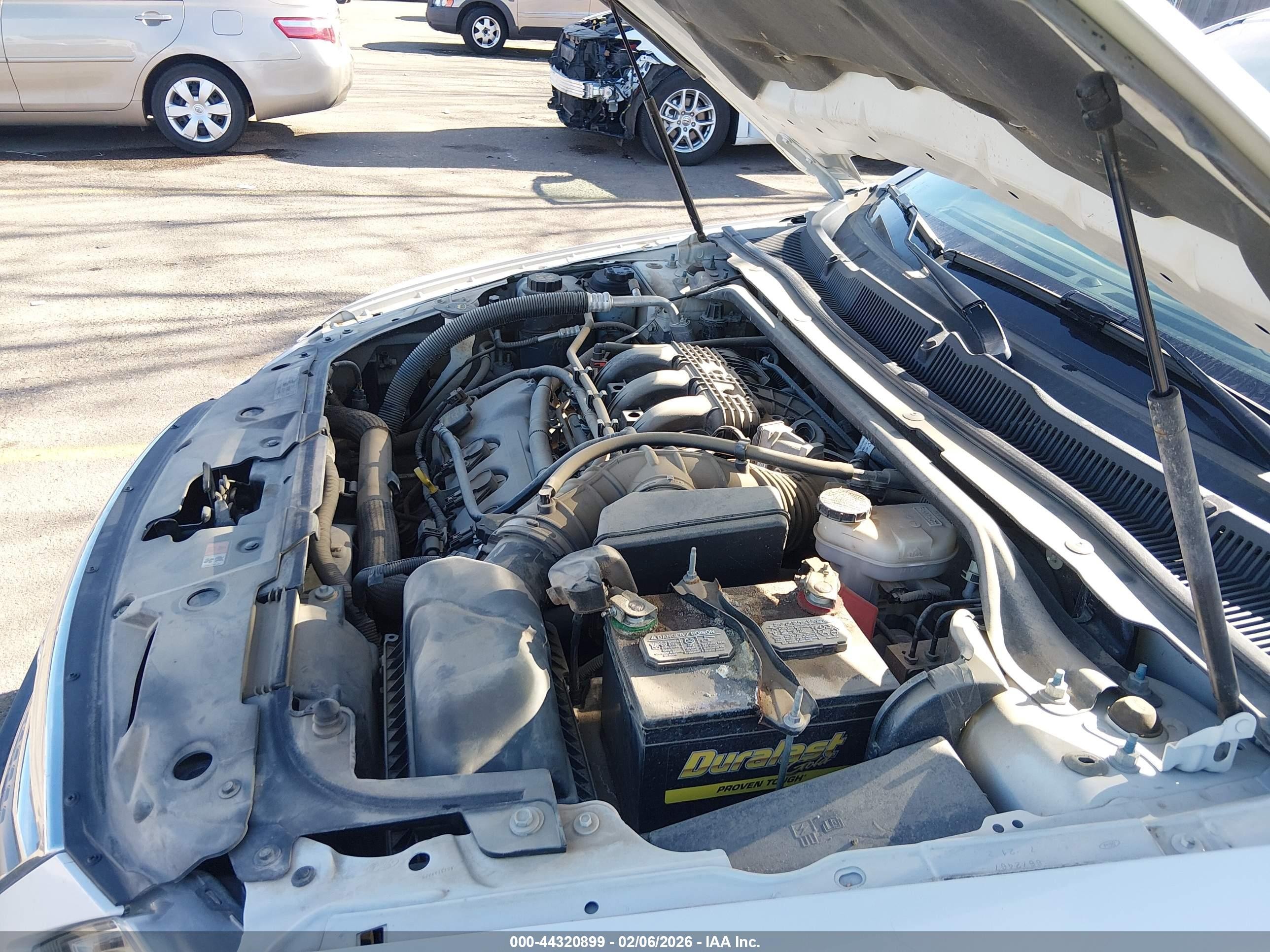2010 Ford Taurus Sel White vin: 1FAHP2EW5AG106031