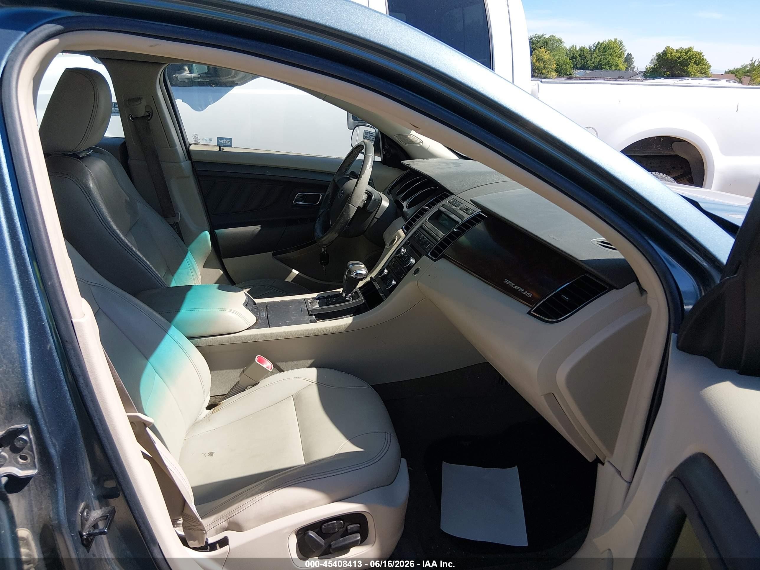 2010 Ford Taurus Sel Light Blue vin: 1FAHP2EW5AG165368