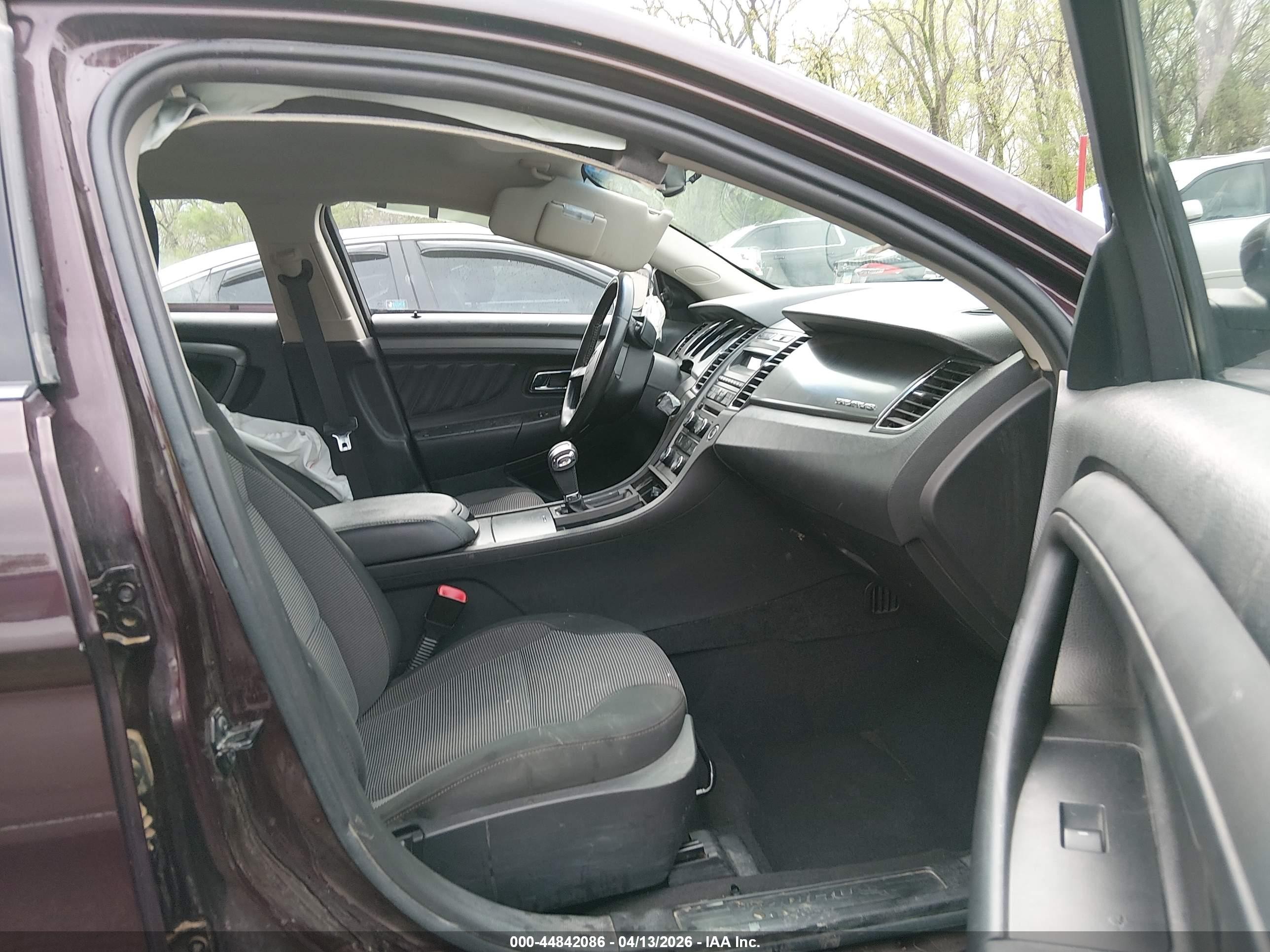 2011 Ford Taurus Sel Burgundy vin: 1FAHP2EW5BG106175