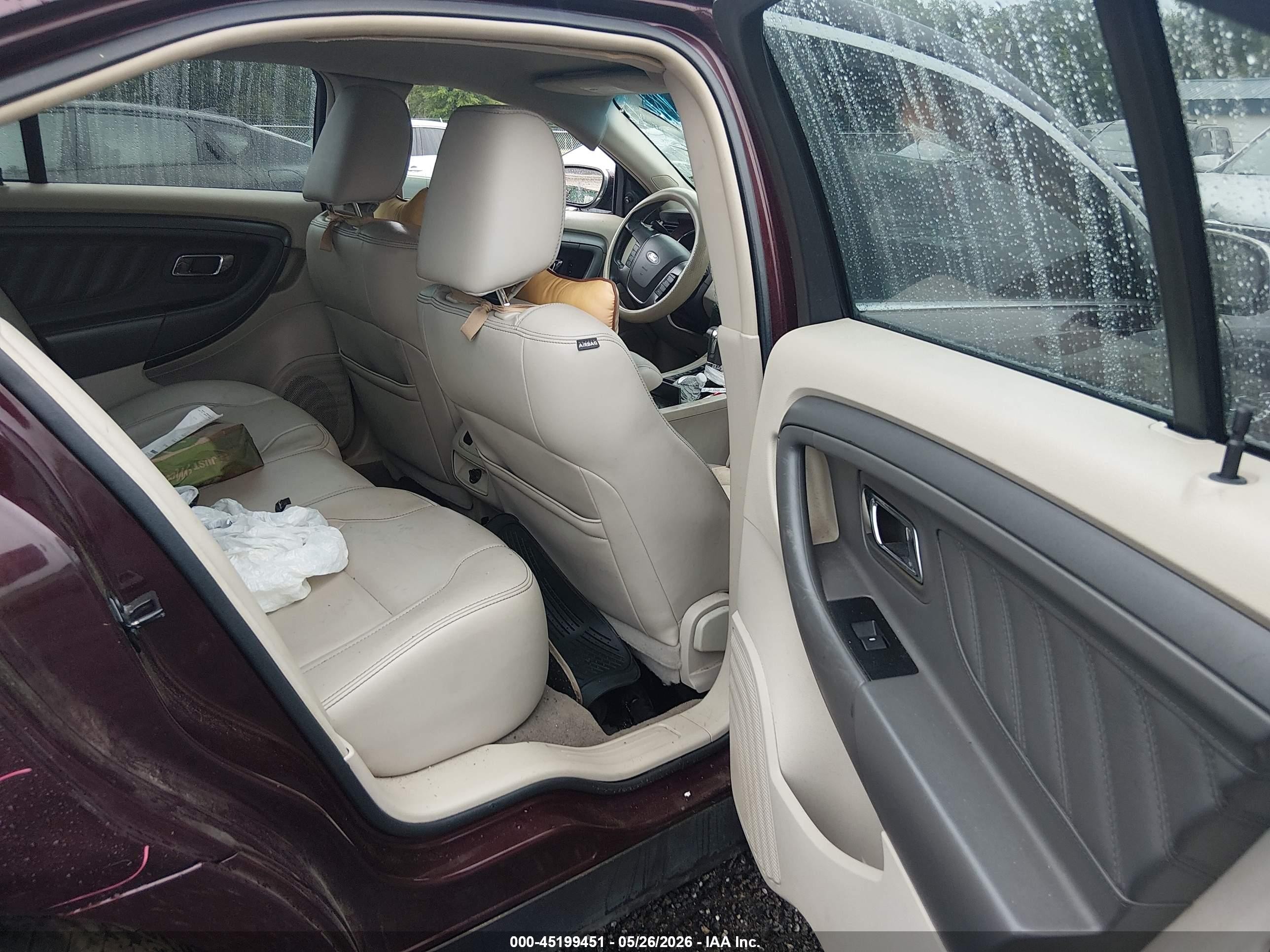 2011 Ford Taurus Sel Maroon vin: 1FAHP2EW5BG124000