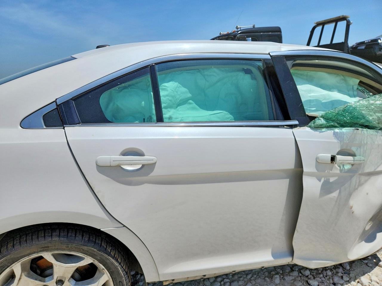 2011 Ford Taurus Sel White vin: 1FAHP2EW5BG155313