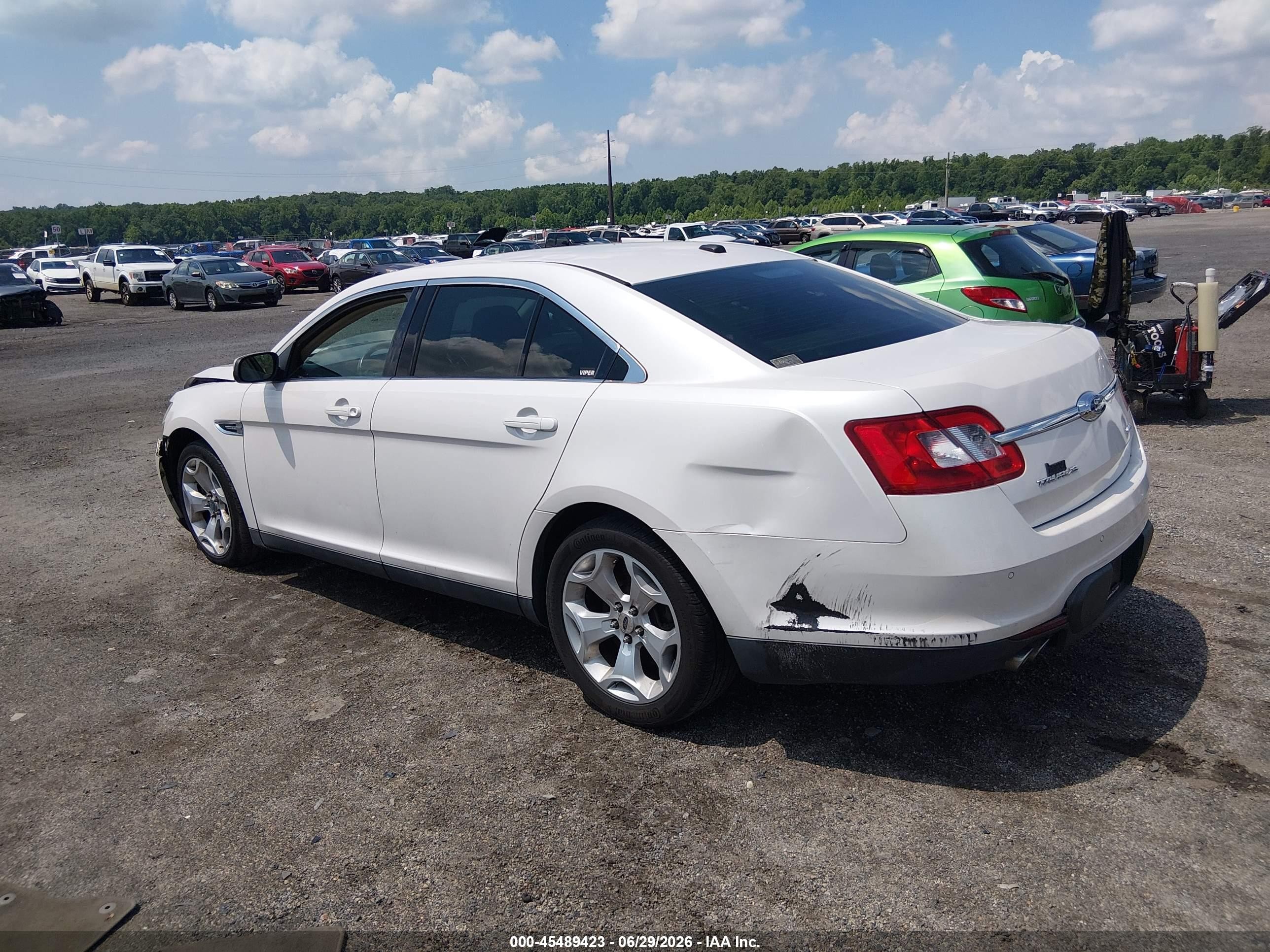 2011 Ford Taurus Sel Cream vin: 1FAHP2EW5BG165047