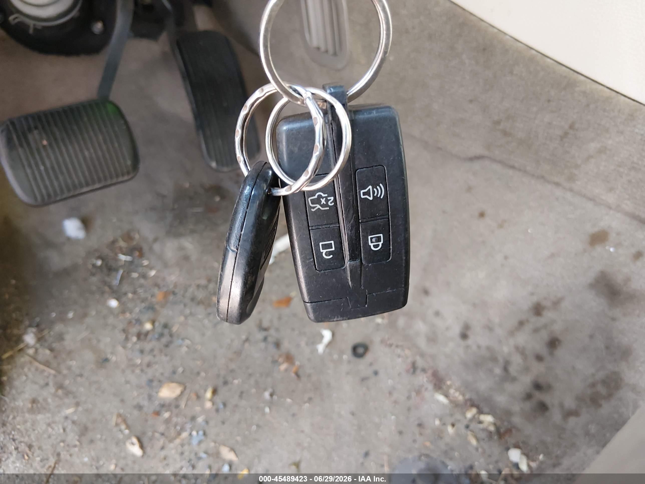 2011 Ford Taurus Sel Cream vin: 1FAHP2EW5BG165047