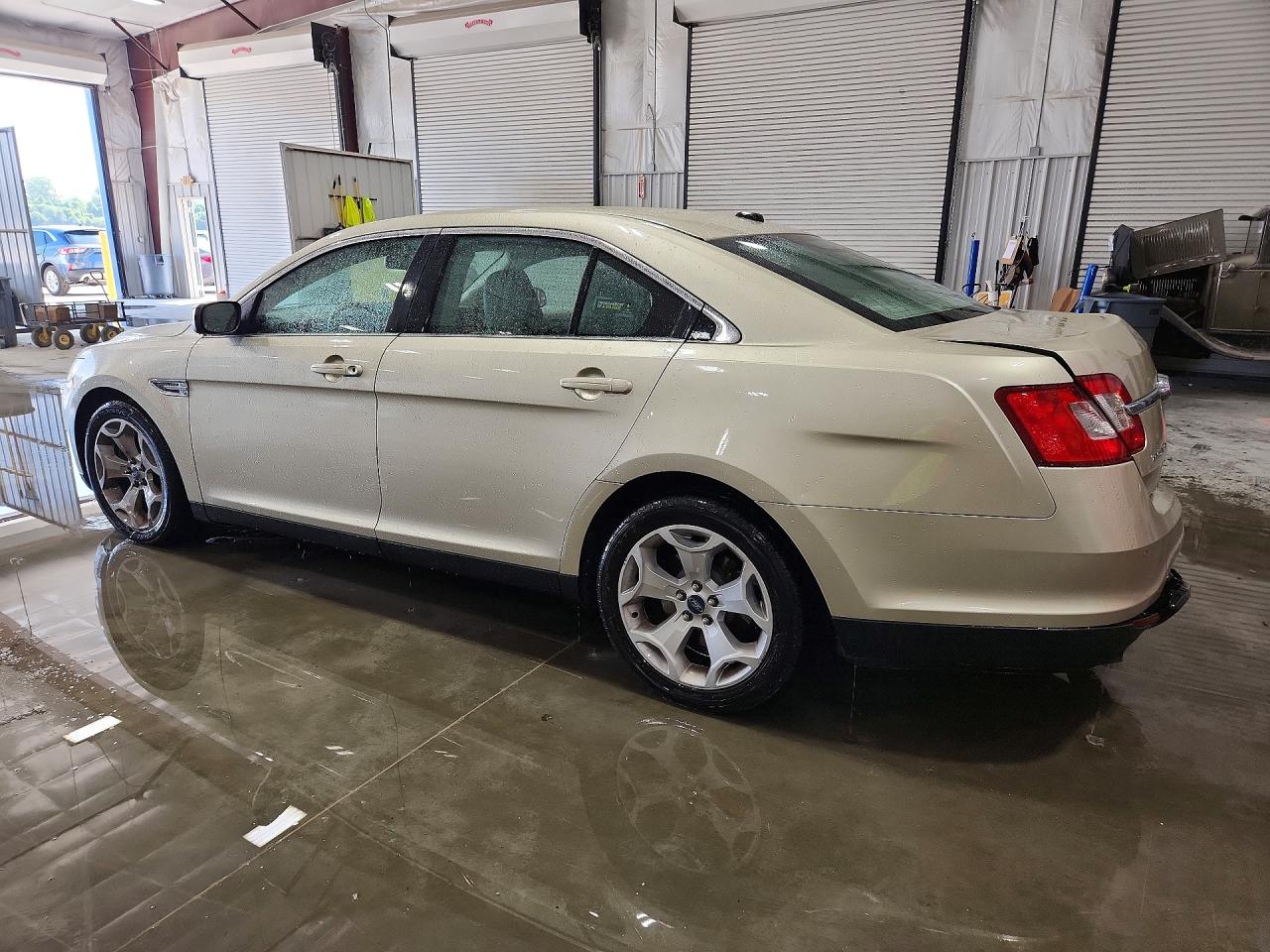 2010 Ford Taurus Sel Gold vin: 1FAHP2EW6AG153584