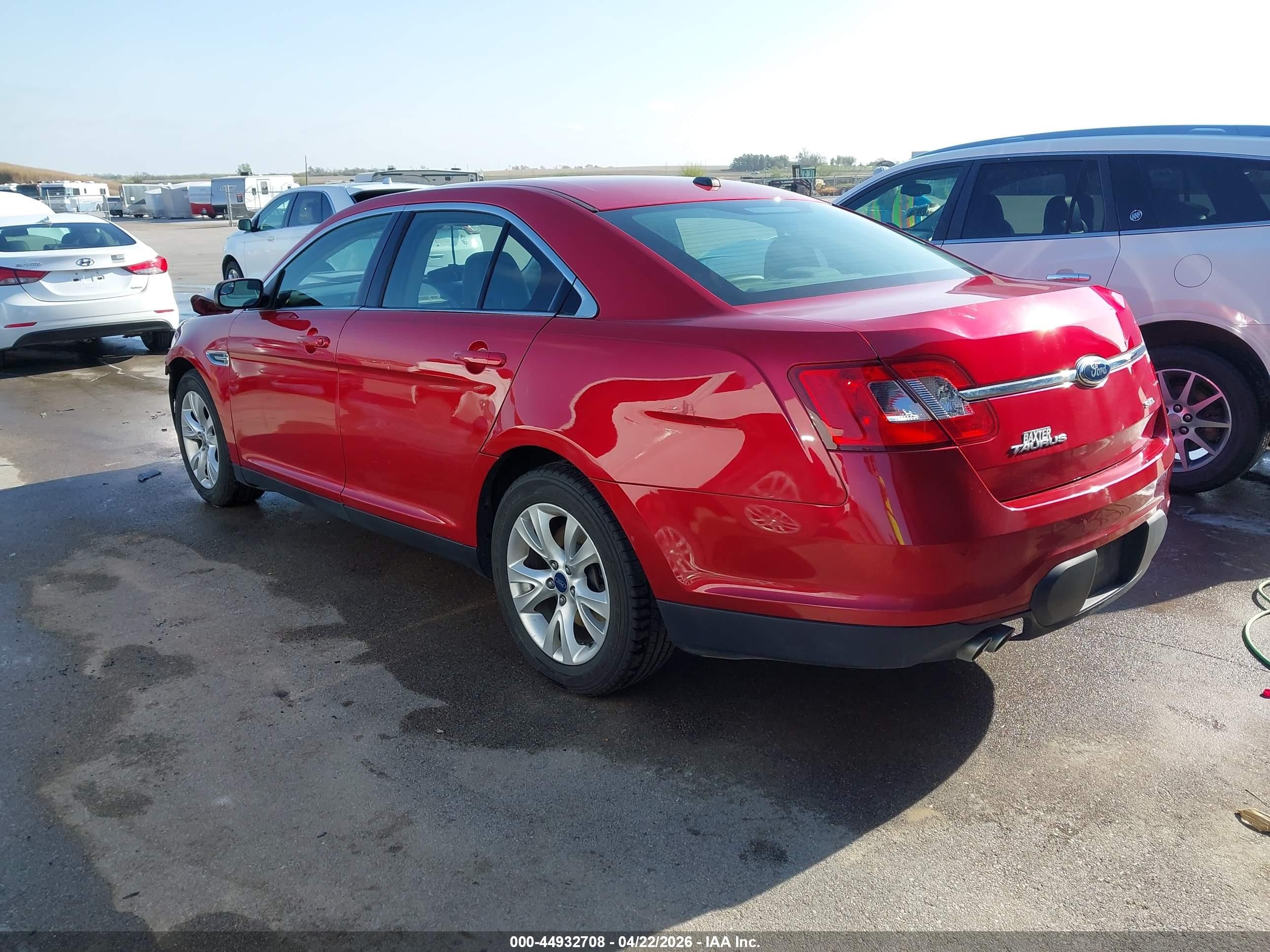 2012 Ford Taurus Sel Red vin: 1FAHP2EW6CG134777