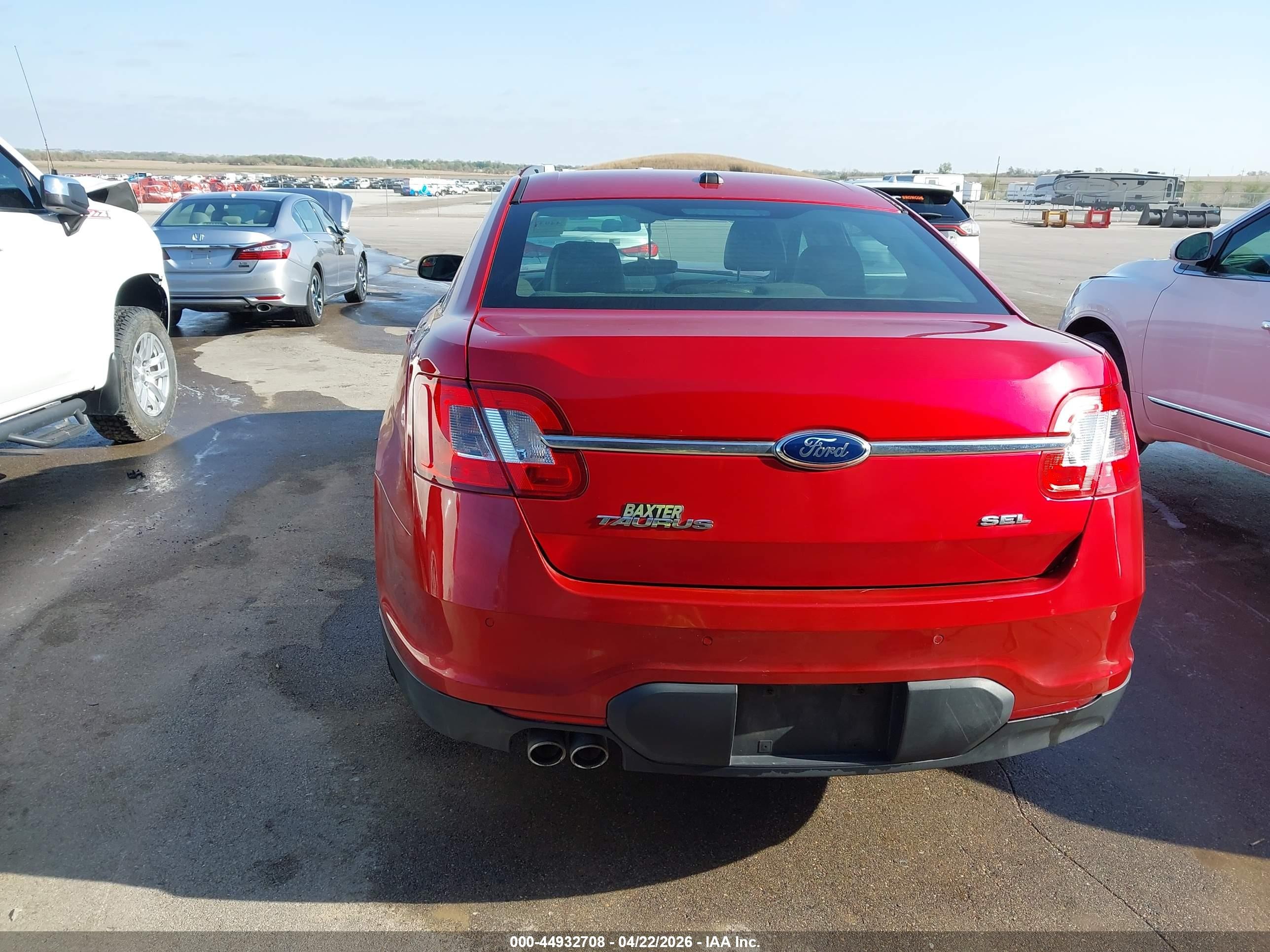 2012 Ford Taurus Sel Red vin: 1FAHP2EW6CG134777