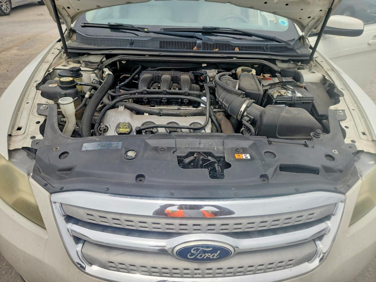 2010 Ford Taurus Sel White vin: 1FAHP2EW7AG159247