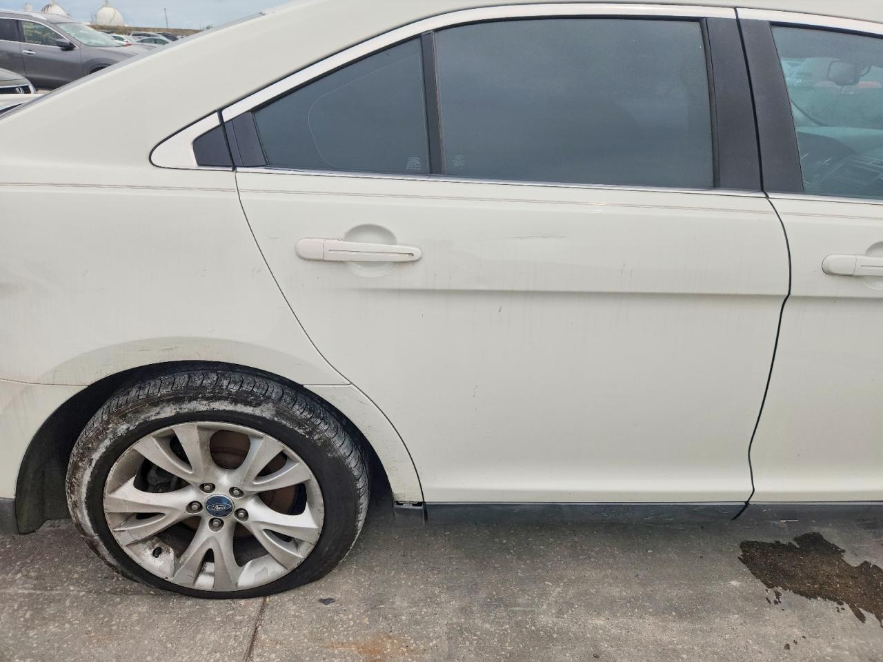 2010 Ford Taurus Sel White vin: 1FAHP2EW7AG159247