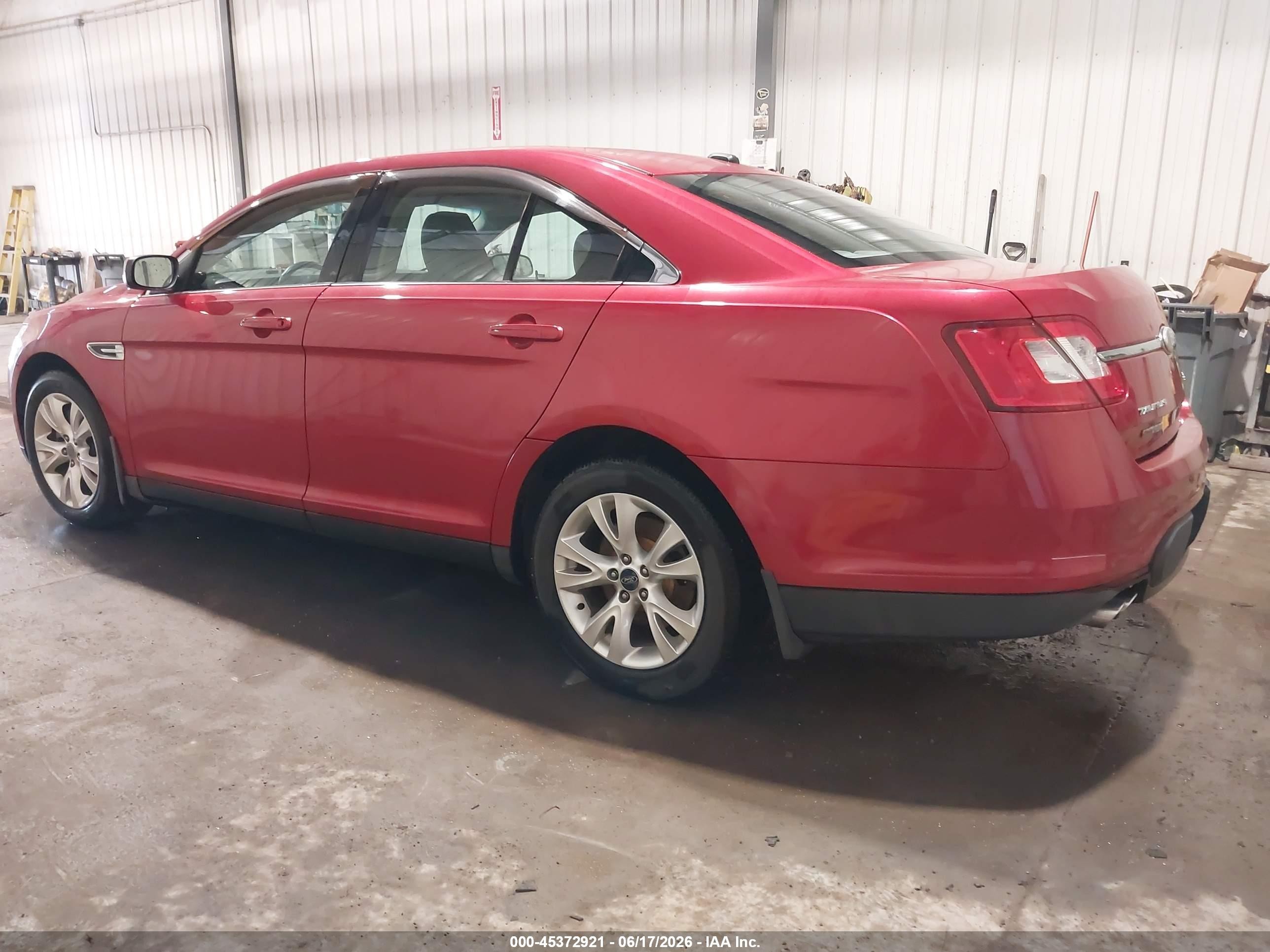 2011 Ford Taurus Sel Red vin: 1FAHP2EW7BG102645