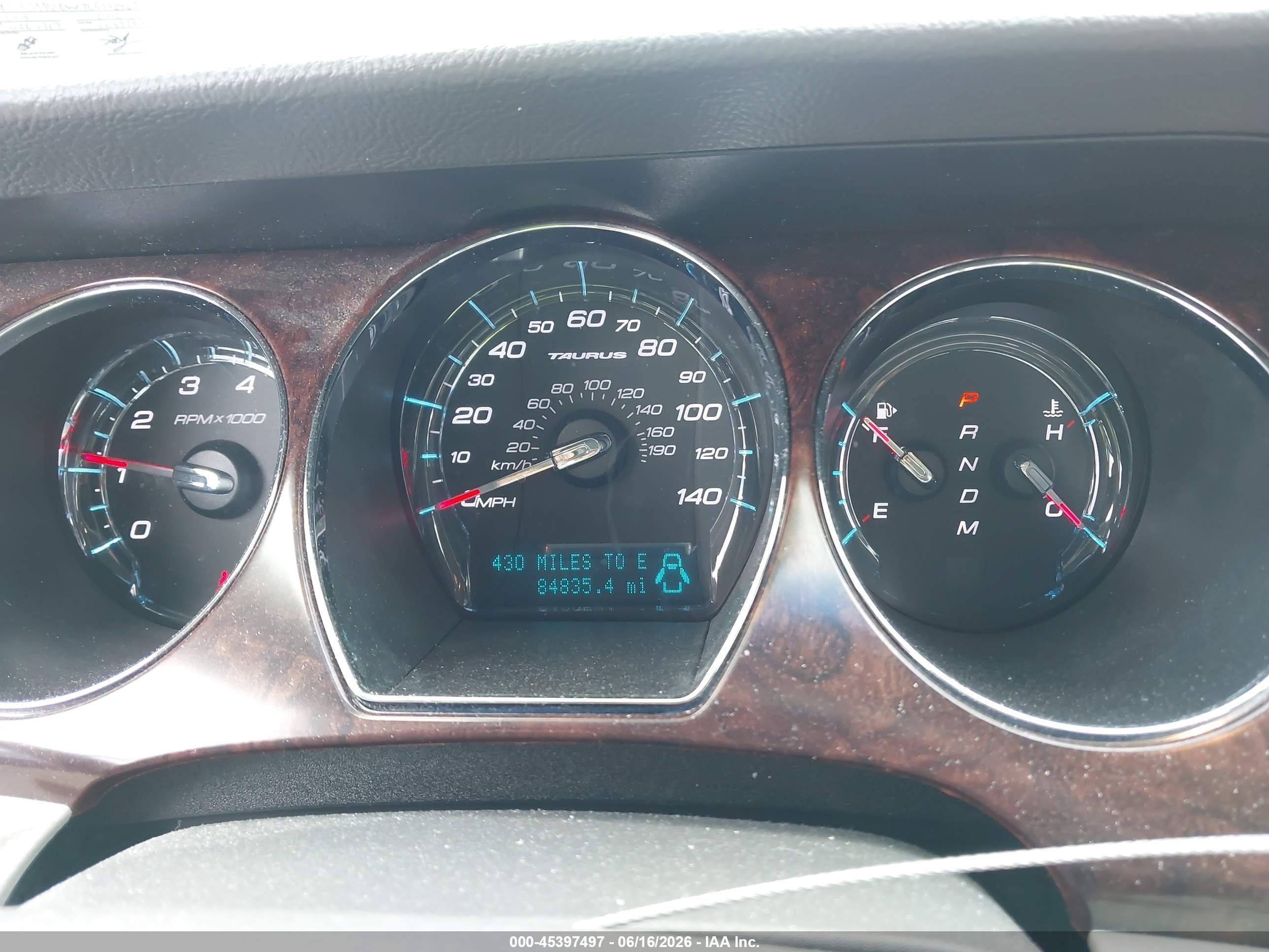 2012 Ford Taurus Sel Maroon vin: 1FAHP2EW7CG102467