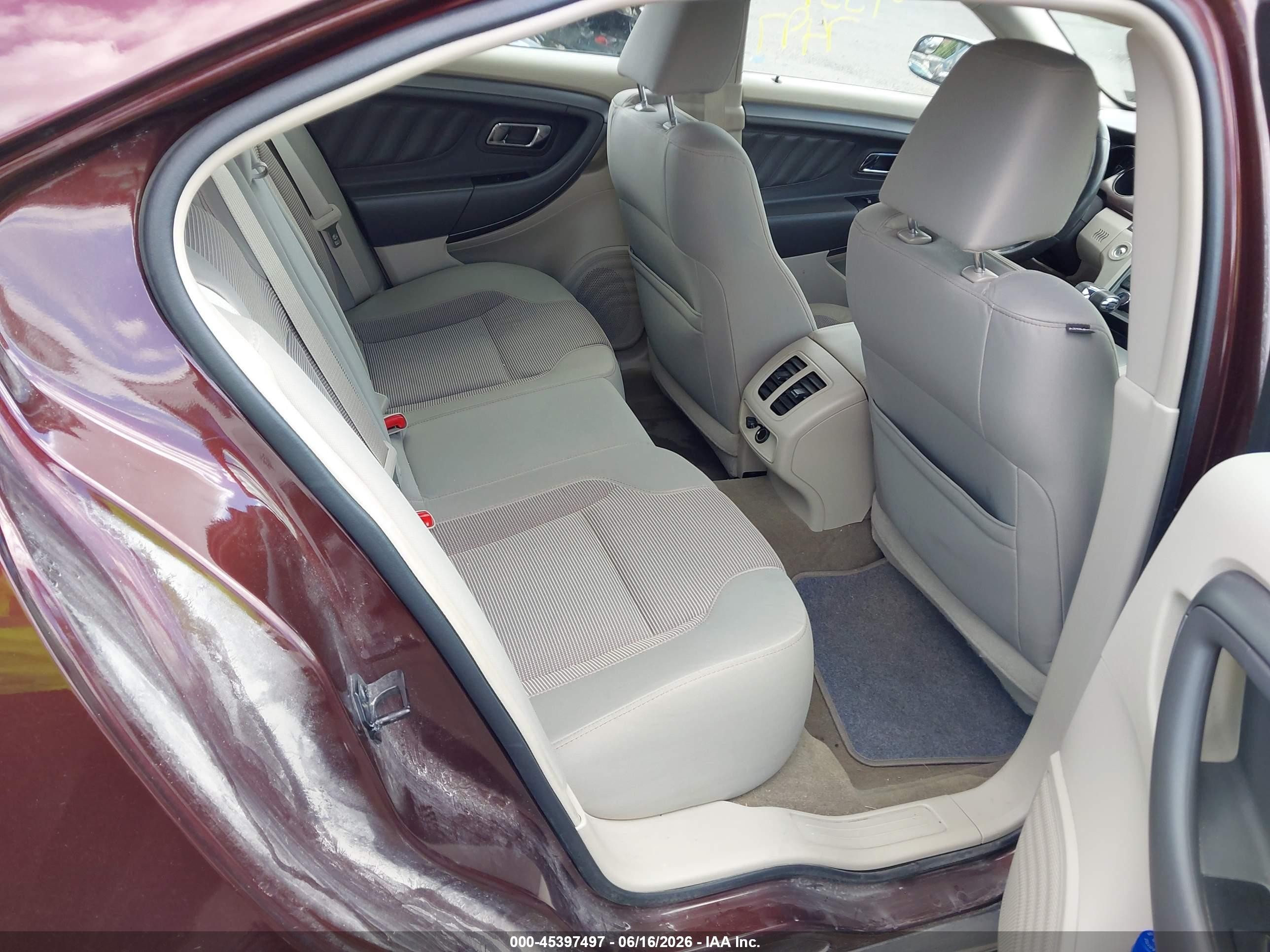 2012 Ford Taurus Sel Maroon vin: 1FAHP2EW7CG102467