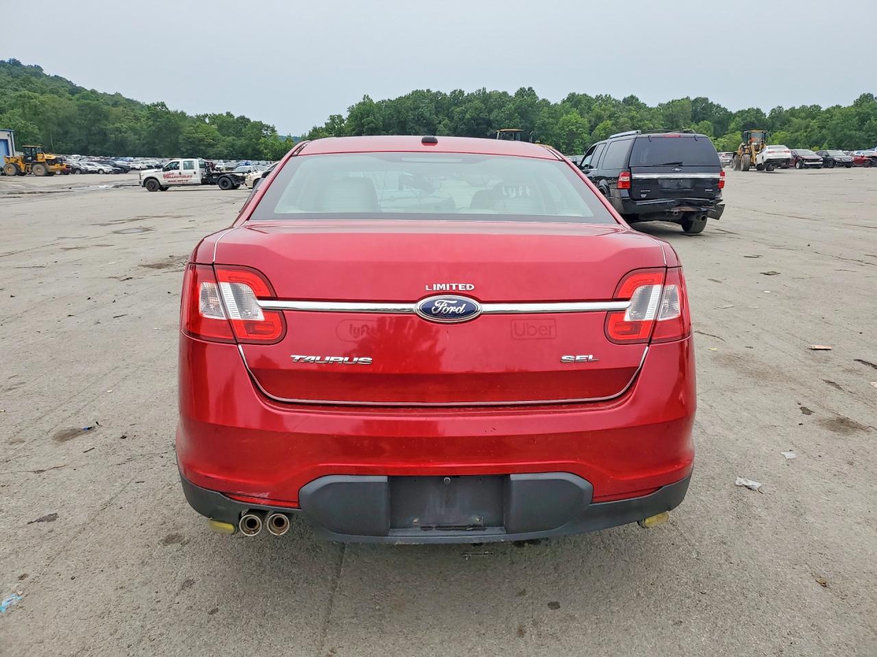 2012 Ford Taurus Sel Red vin: 1FAHP2EW7CG130009