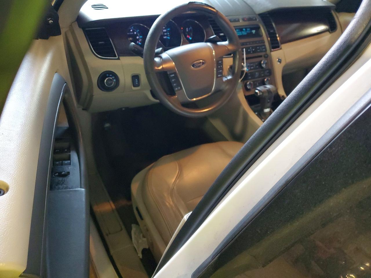 2012 Ford Taurus Sel White vin: 1FAHP2EW7CG132228