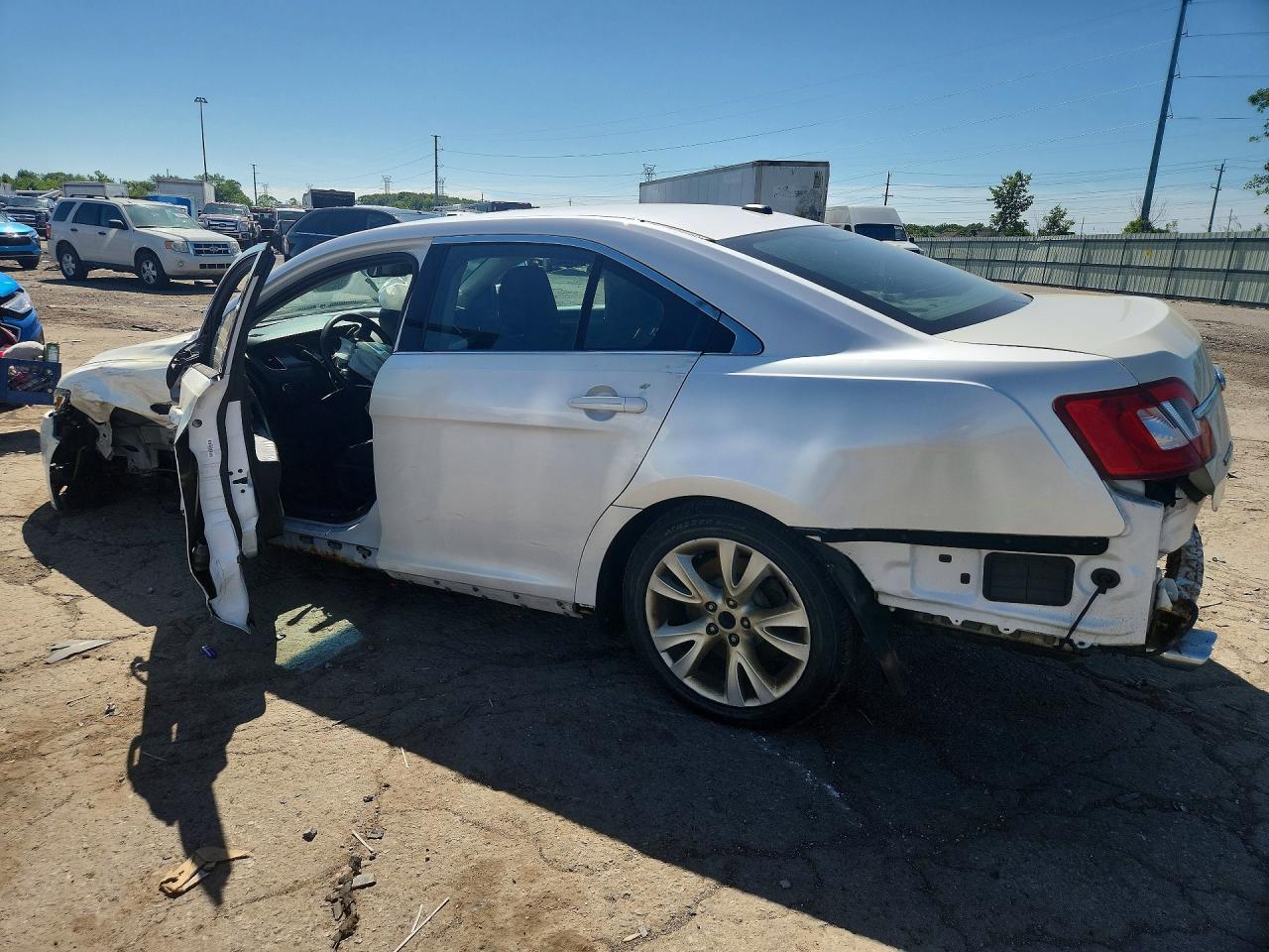2012 Ford Taurus Sel Белый vin: 1FAHP2EW7CG134030