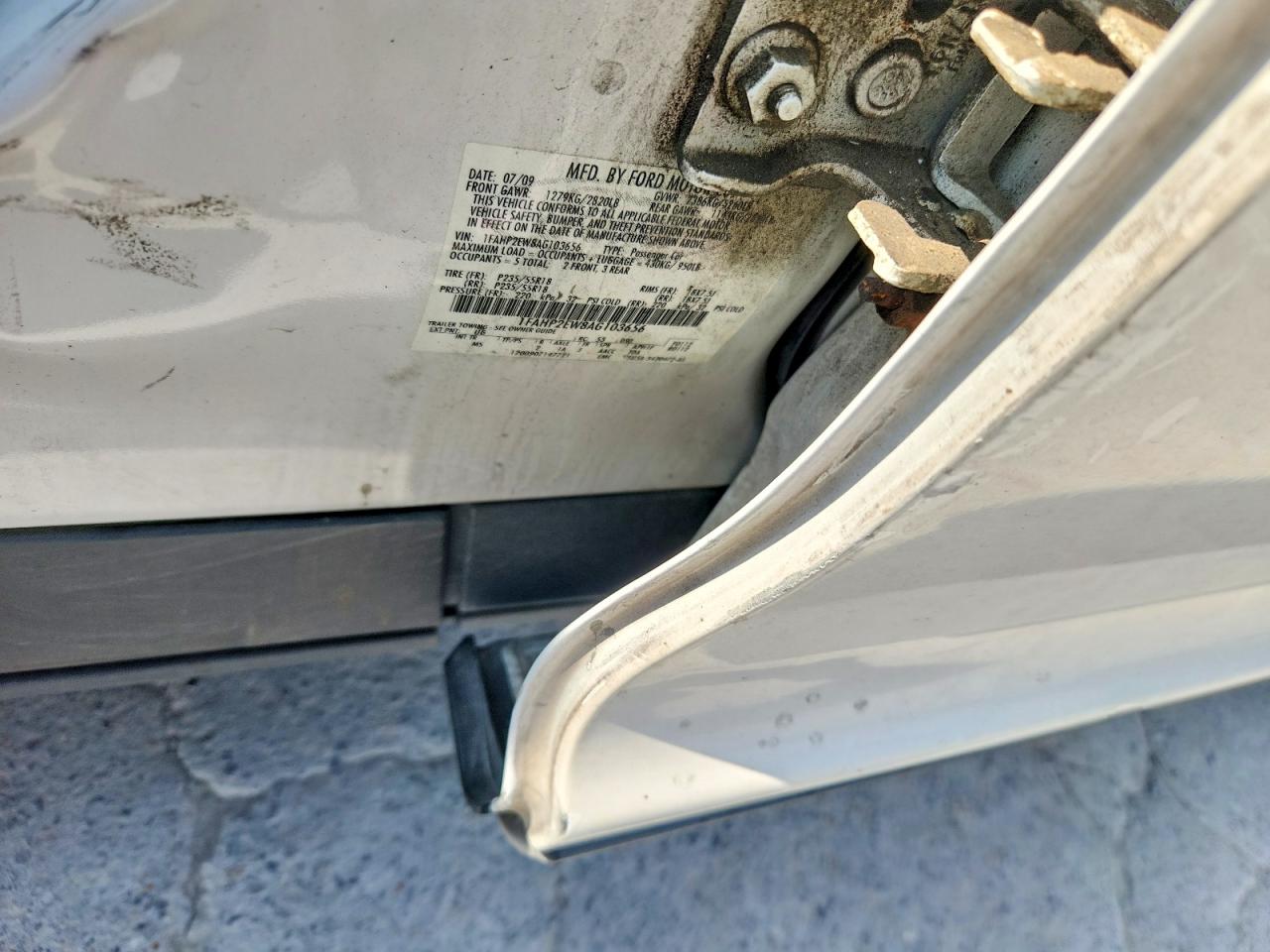 2010 Ford Taurus Sel White vin: 1FAHP2EW8AG103656