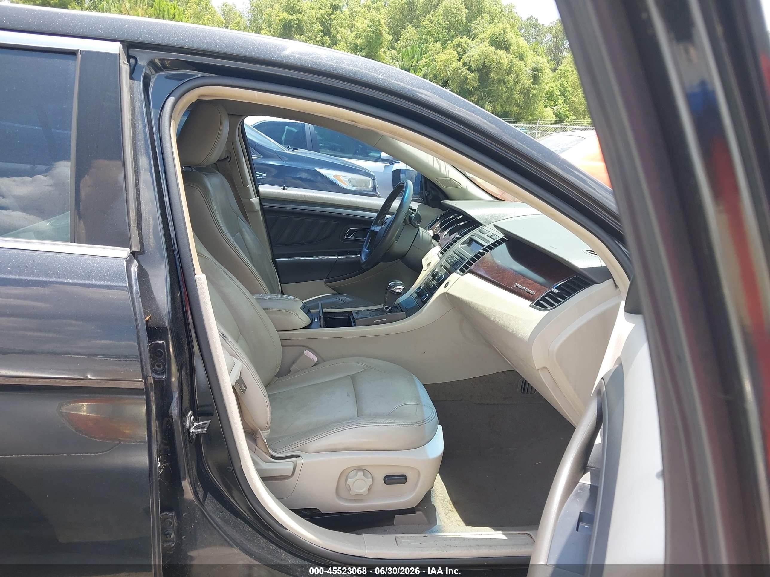 2011 Ford Taurus Sel Black vin: 1FAHP2EW8BG100368
