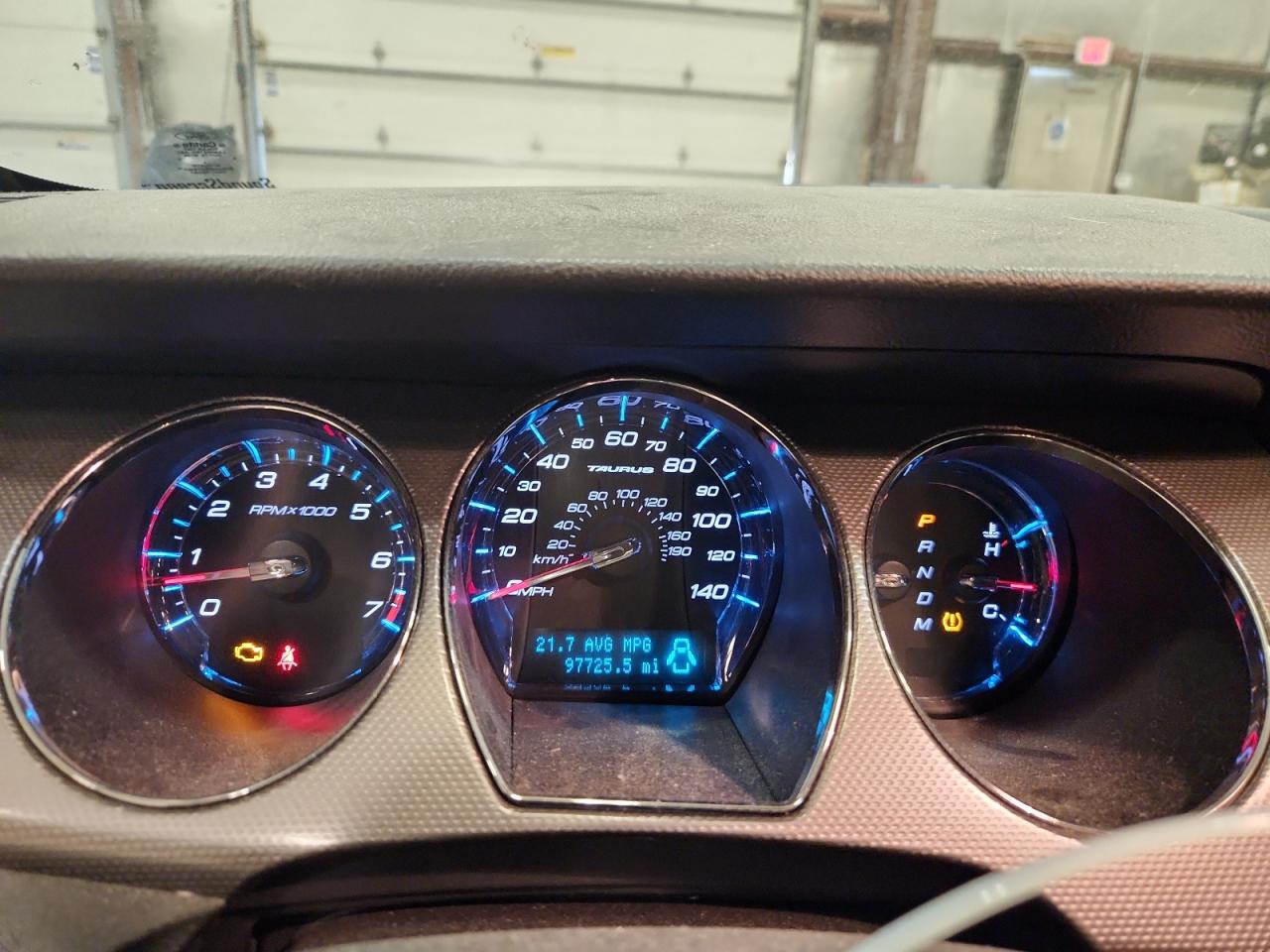 2011 Ford Taurus Sel Черный vin: 1FAHP2EW8BG116263 Damage: Warning Light - Engine, On, Unacceptable