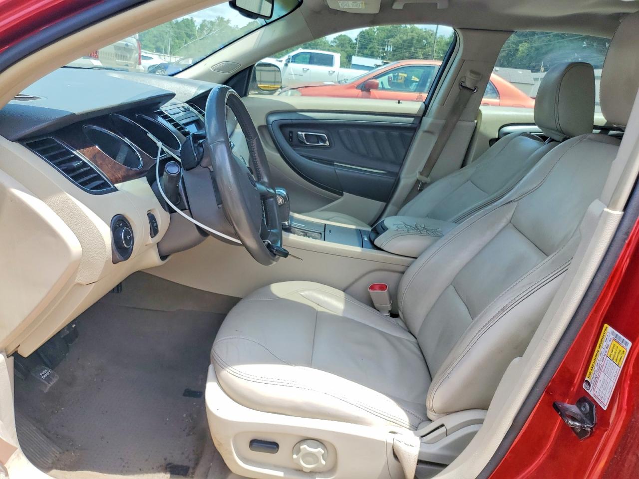 2010 Ford Taurus Sel Red vin: 1FAHP2EW9AG126718