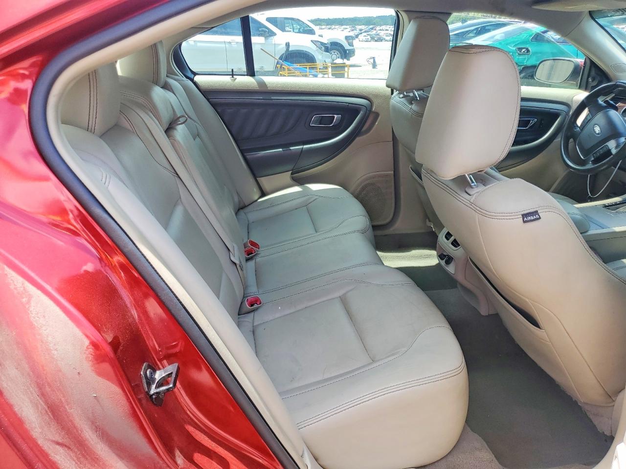 2010 Ford Taurus Sel Red vin: 1FAHP2EW9AG126718