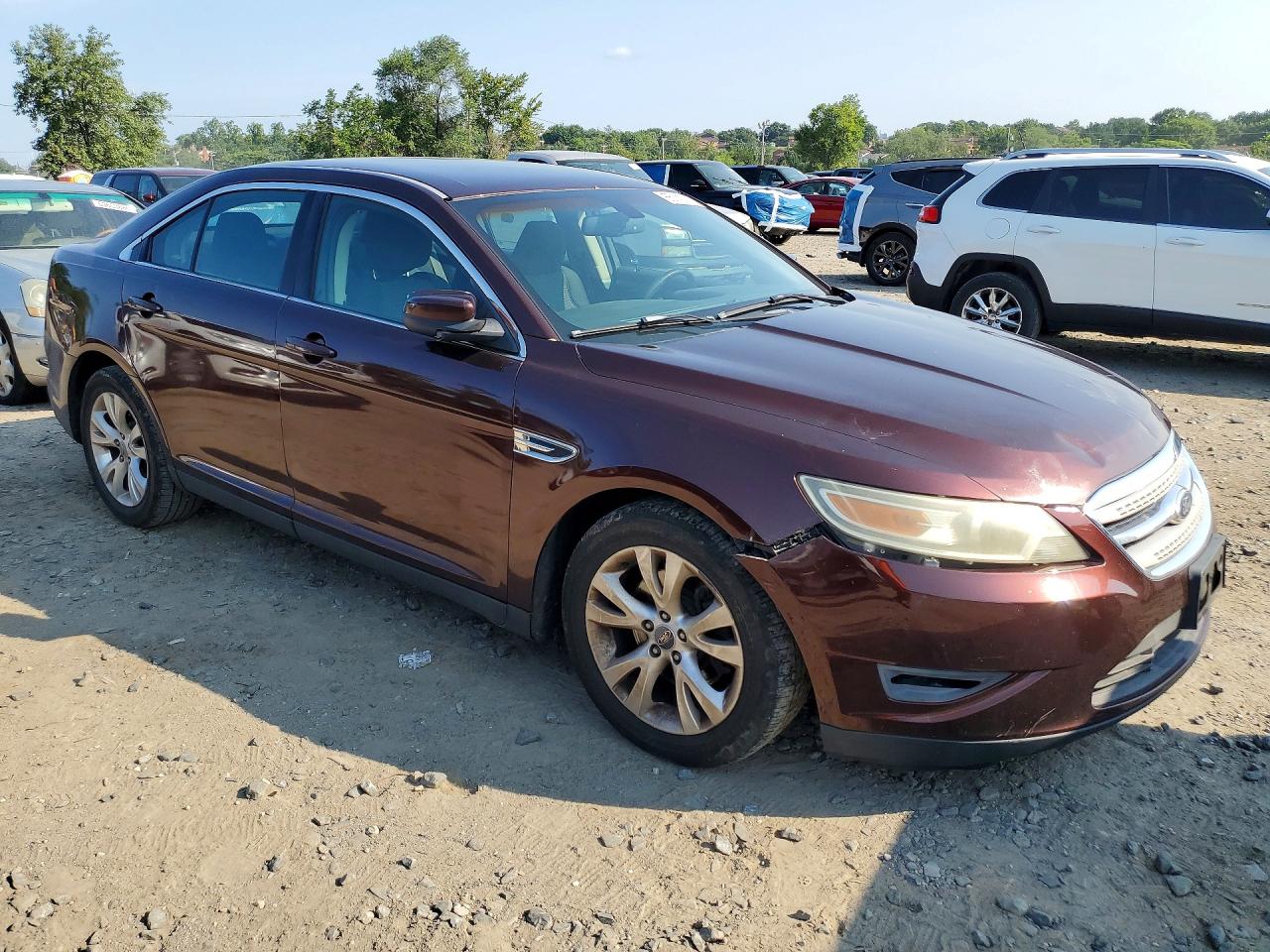 2010 Ford Taurus Sel Maroon vin: 1FAHP2EW9AG157399