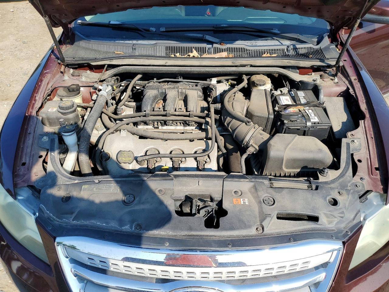 2010 Ford Taurus Sel Maroon vin: 1FAHP2EW9AG157399