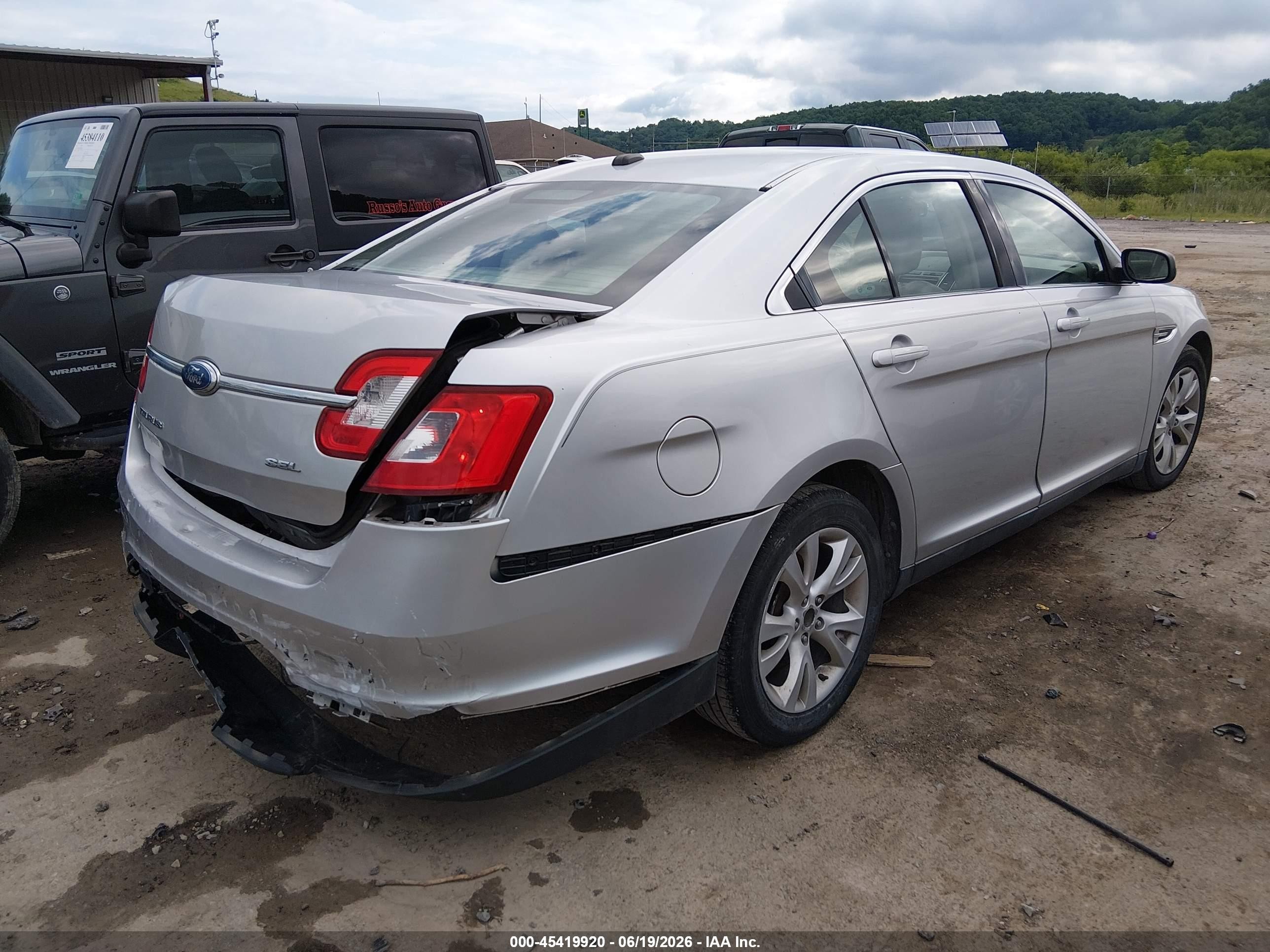 2010 Ford Taurus Sel Silver vin: 1FAHP2EW9AG160707