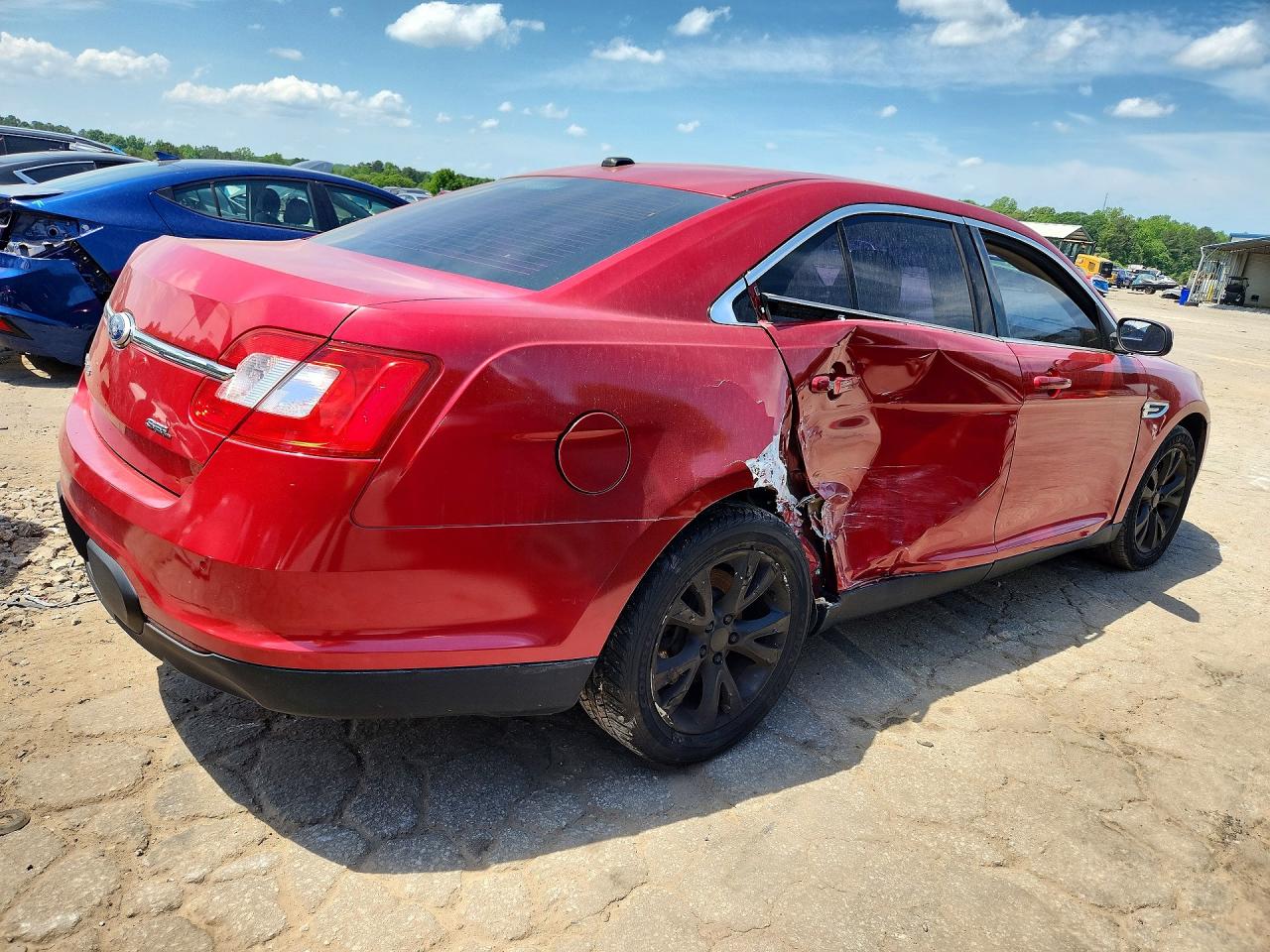 2011 Ford Taurus Sel Red vin: 1FAHP2EW9BG105403