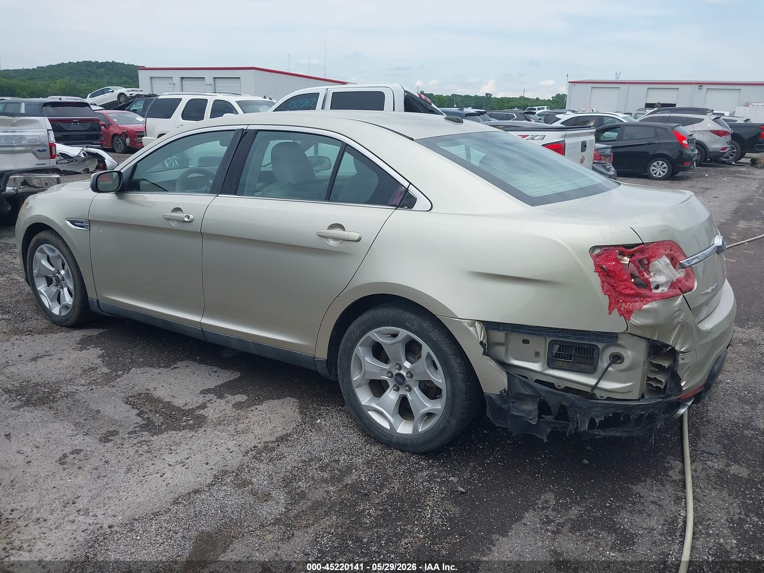 2011 Ford Taurus Sel Золотой vin: 1FAHP2EW9BG136196