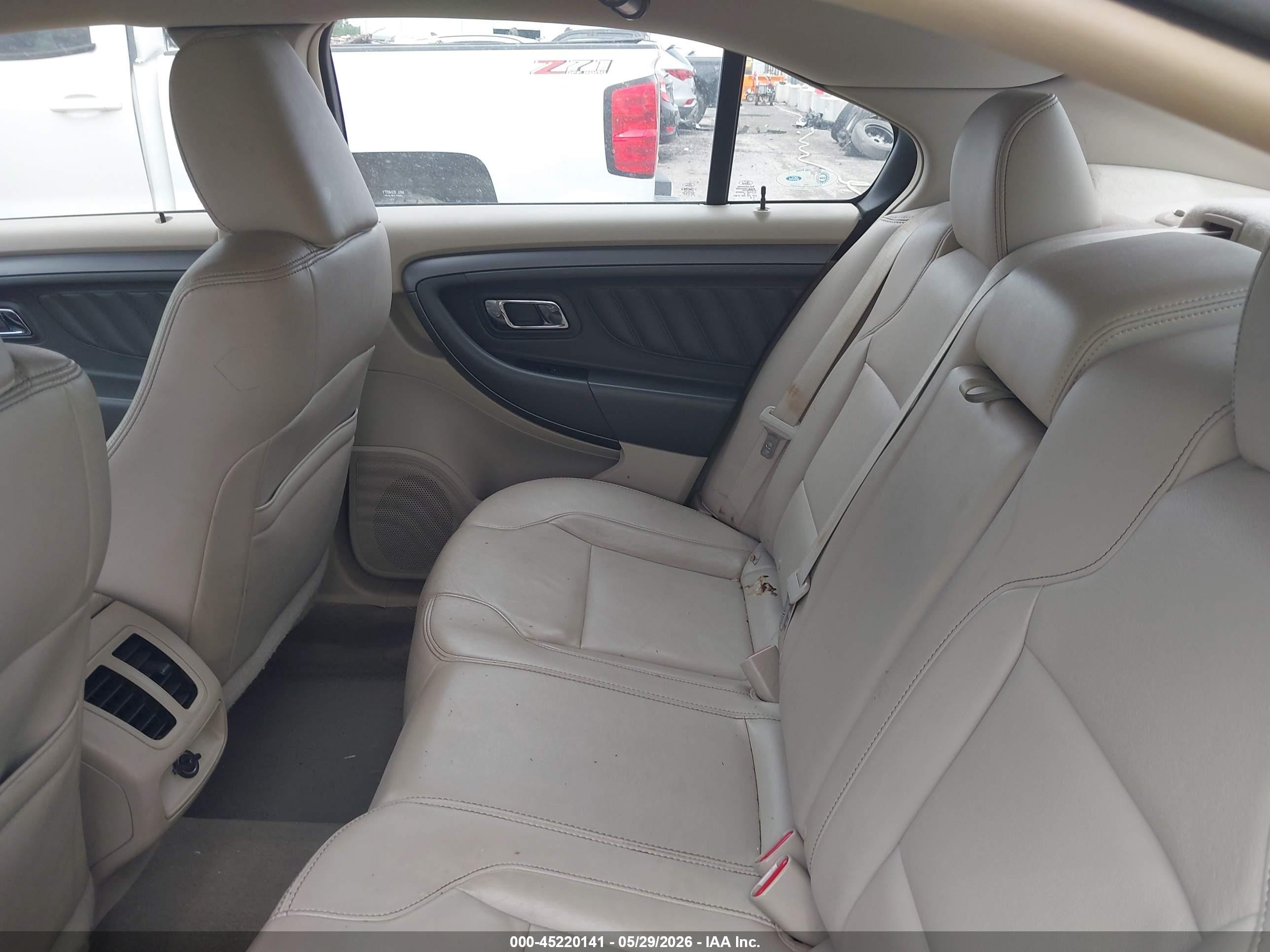 2011 Ford Taurus Sel Золотой vin: 1FAHP2EW9BG136196
