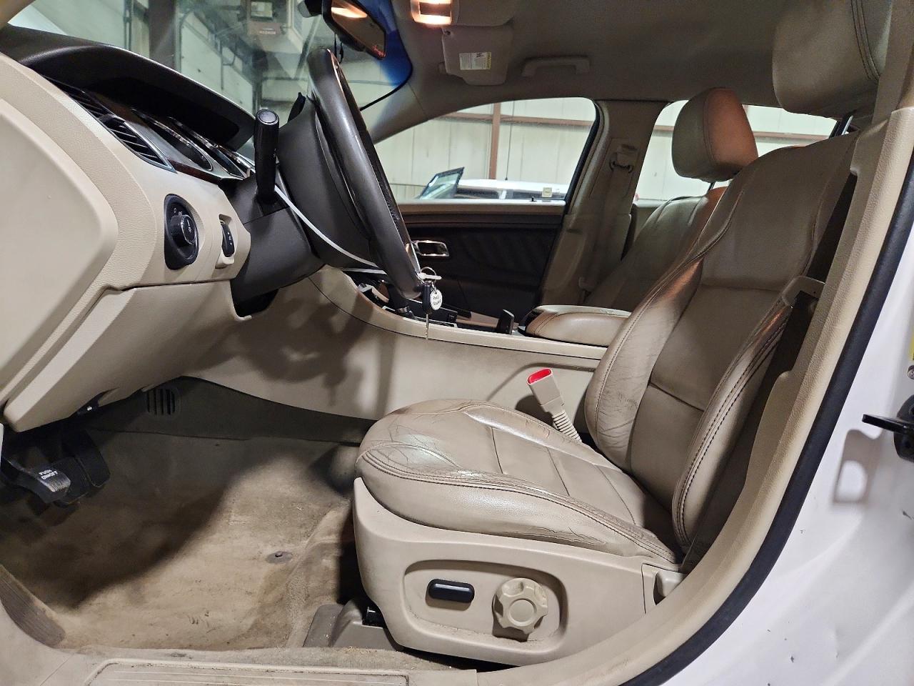 2011 Ford Taurus Sel White vin: 1FAHP2EW9BG176570