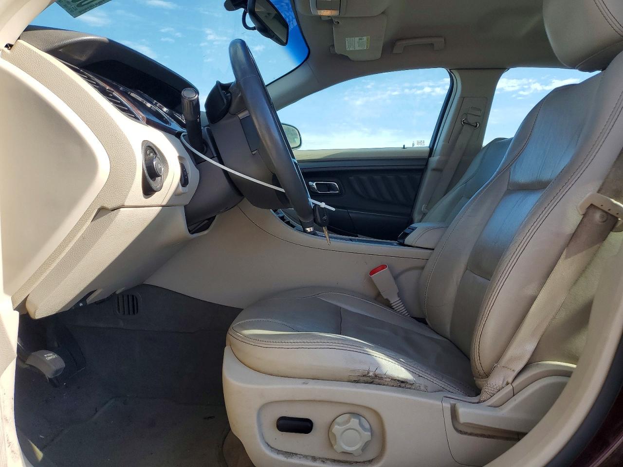 2010 Ford Taurus Sel Maroon vin: 1FAHP2EWXAG119471