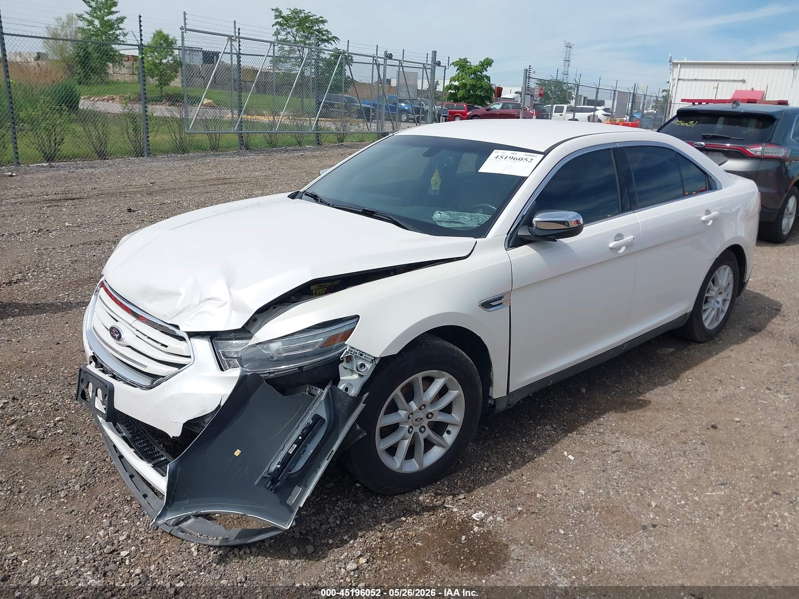 2013 Ford Taurus Limited White vin: 1FAHP2F80DG117569