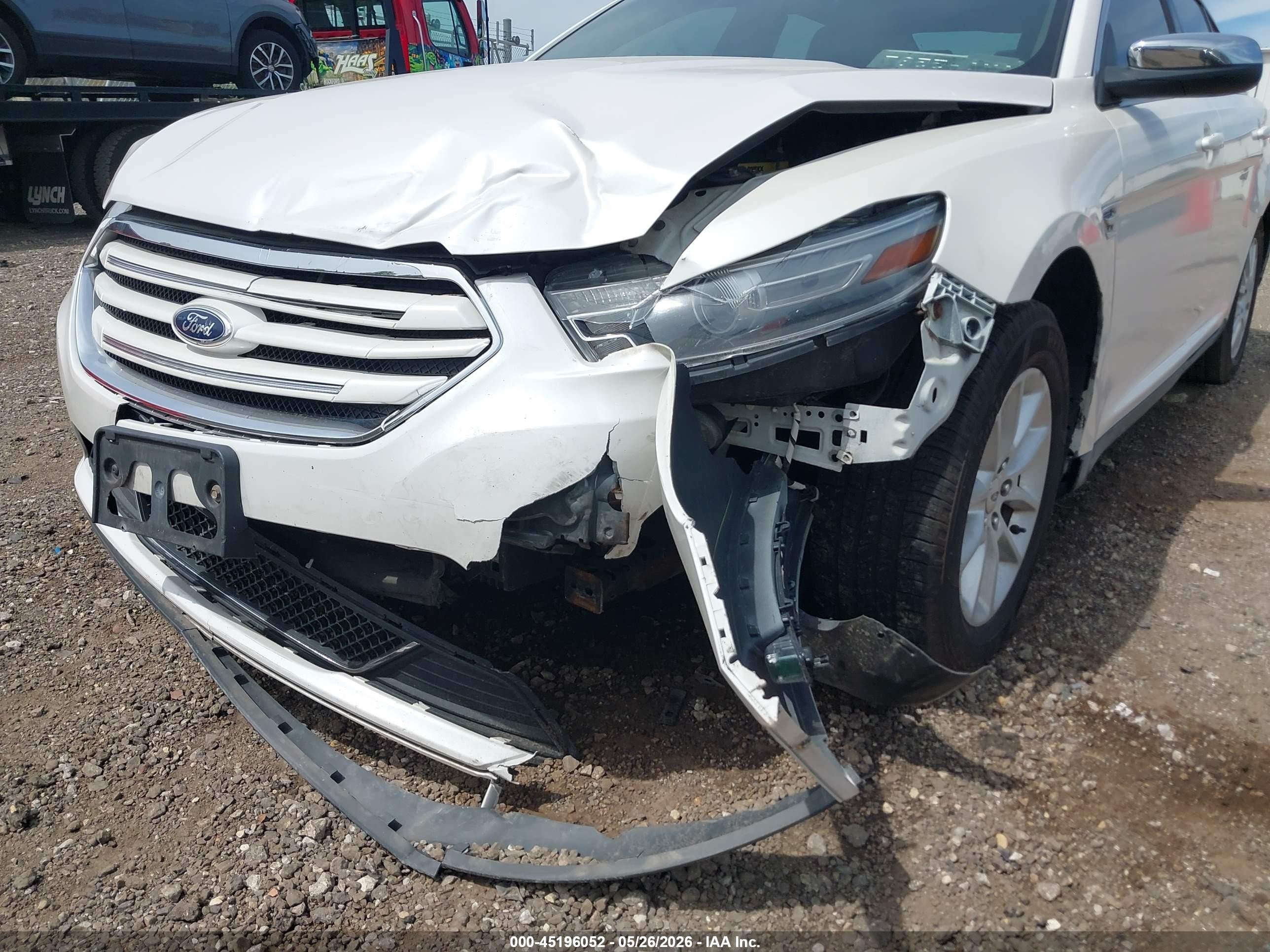 2013 Ford Taurus Limited White vin: 1FAHP2F80DG117569