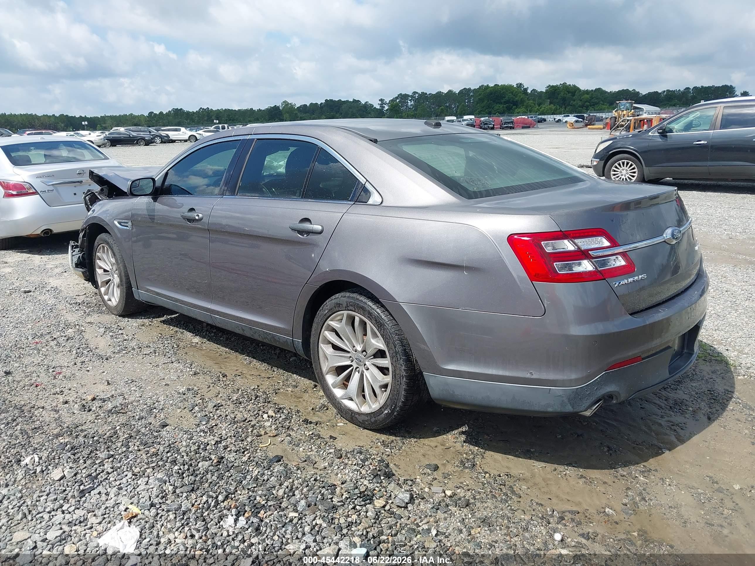 2013 Ford Taurus Limited Silver vin: 1FAHP2F80DG188545