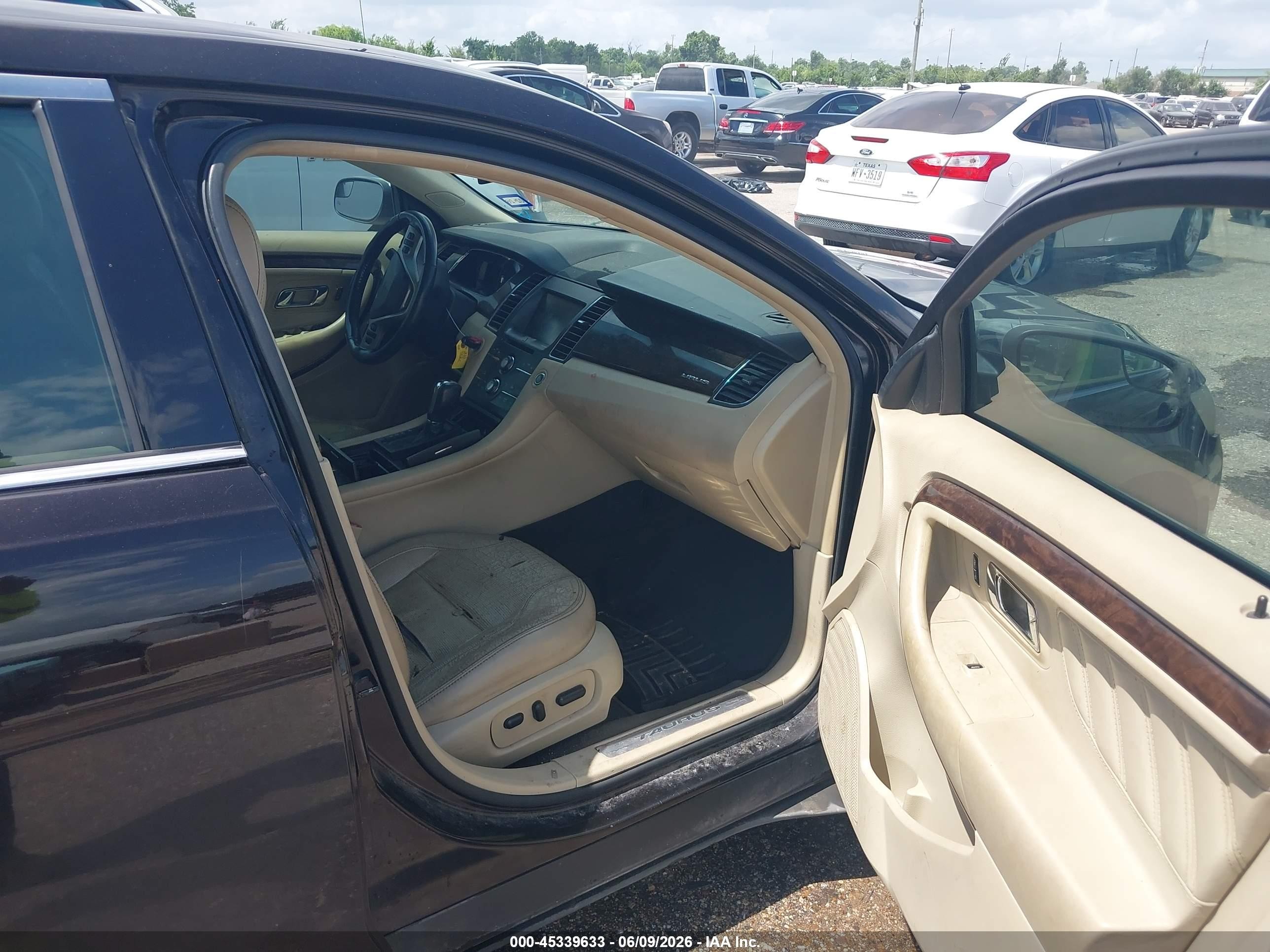 2013 Ford Taurus Limited Коричневый vin: 1FAHP2F80DG204193
