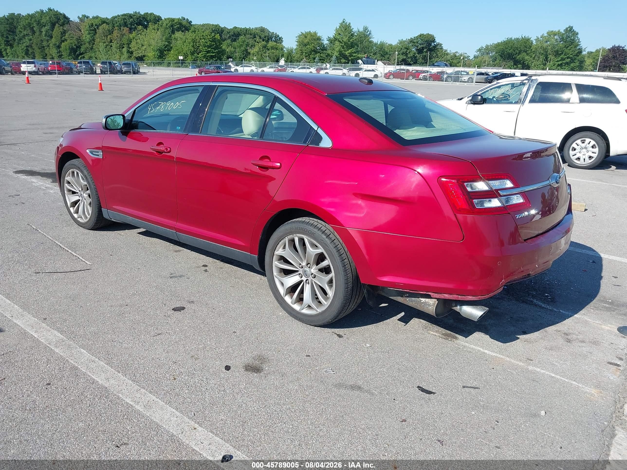 2013 Ford Taurus Limited Red vin: 1FAHP2F80DG218367