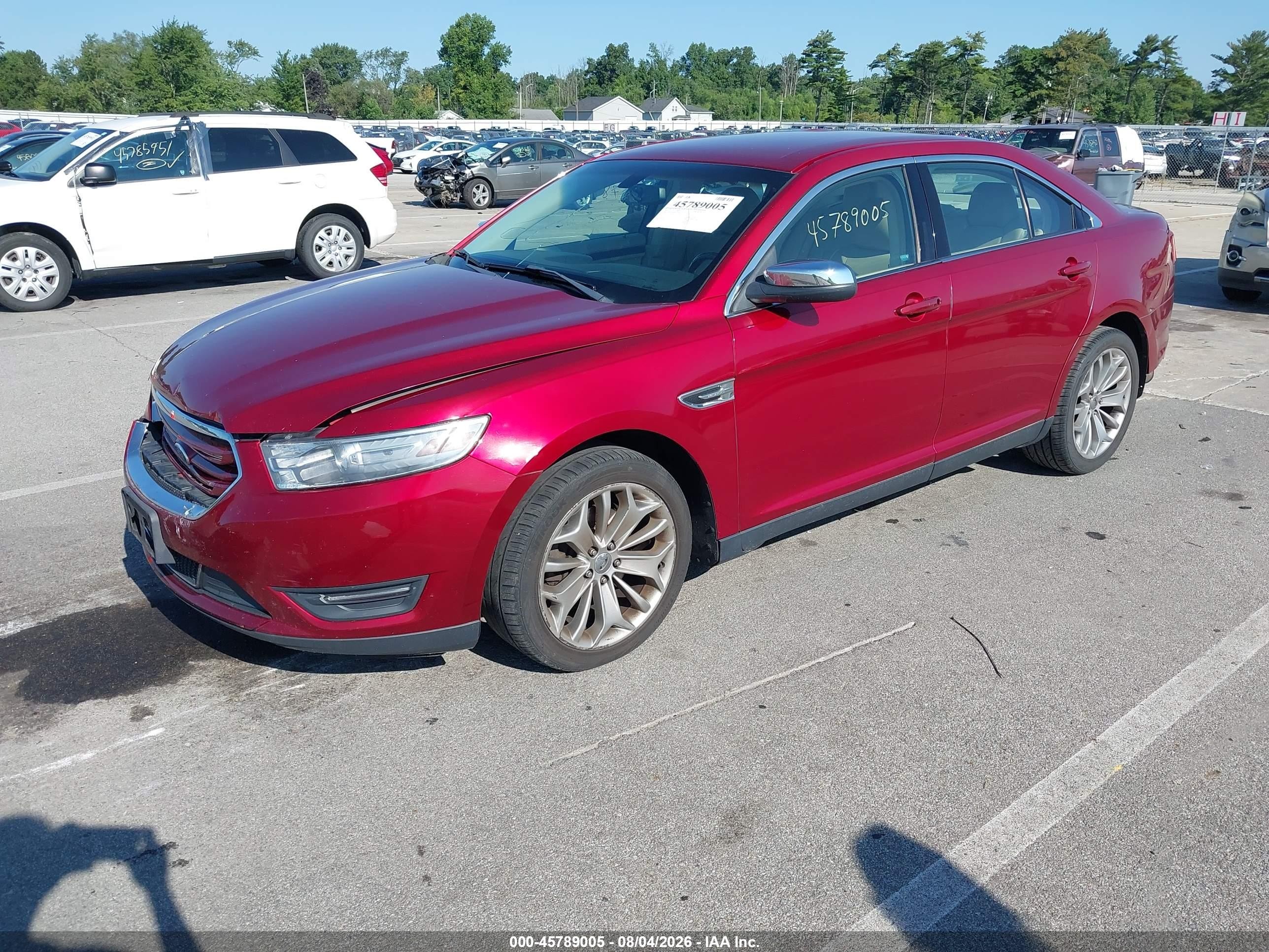 2013 Ford Taurus Limited Red vin: 1FAHP2F80DG218367