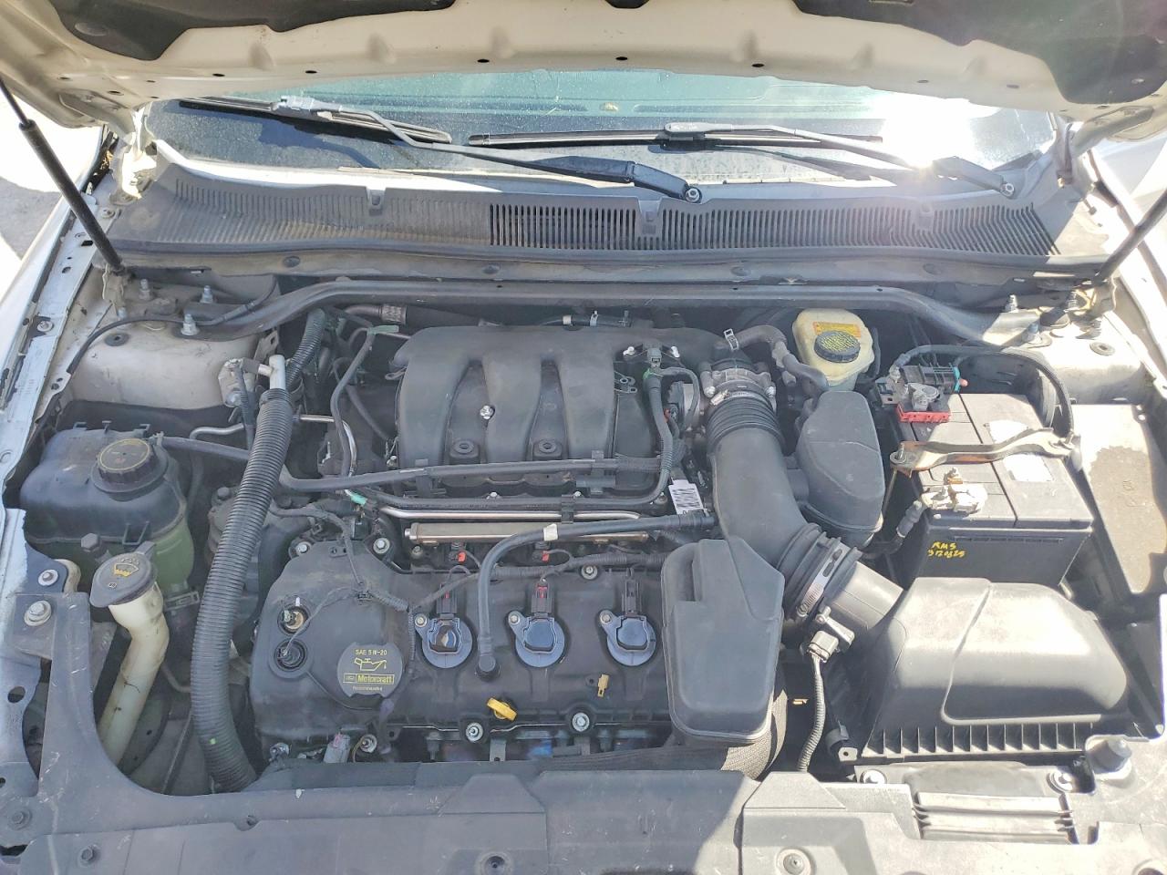 2013 Ford Taurus Silver vin: 1FAHP2F80DG225559