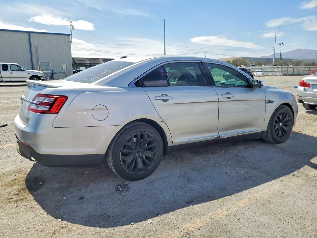 2013 Ford Taurus Silver vin: 1FAHP2F80DG225559