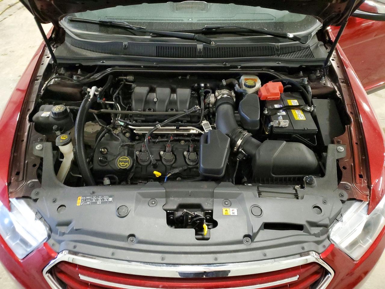 2014 Ford Taurus Limited Red vin: 1FAHP2F80EG167860