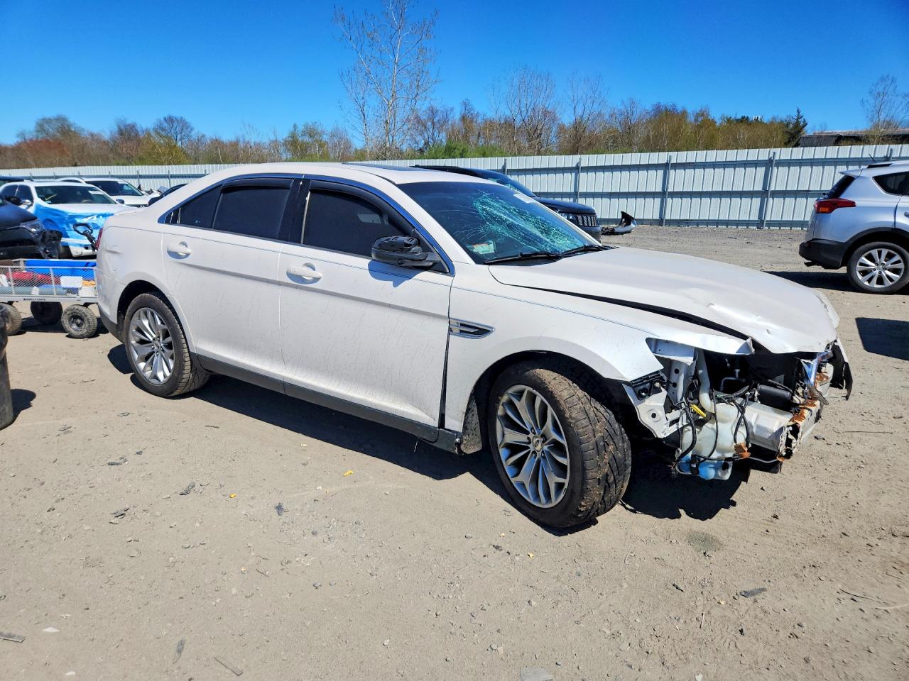 2015 Ford Taurus Limited White vin: 1FAHP2F80FG182263