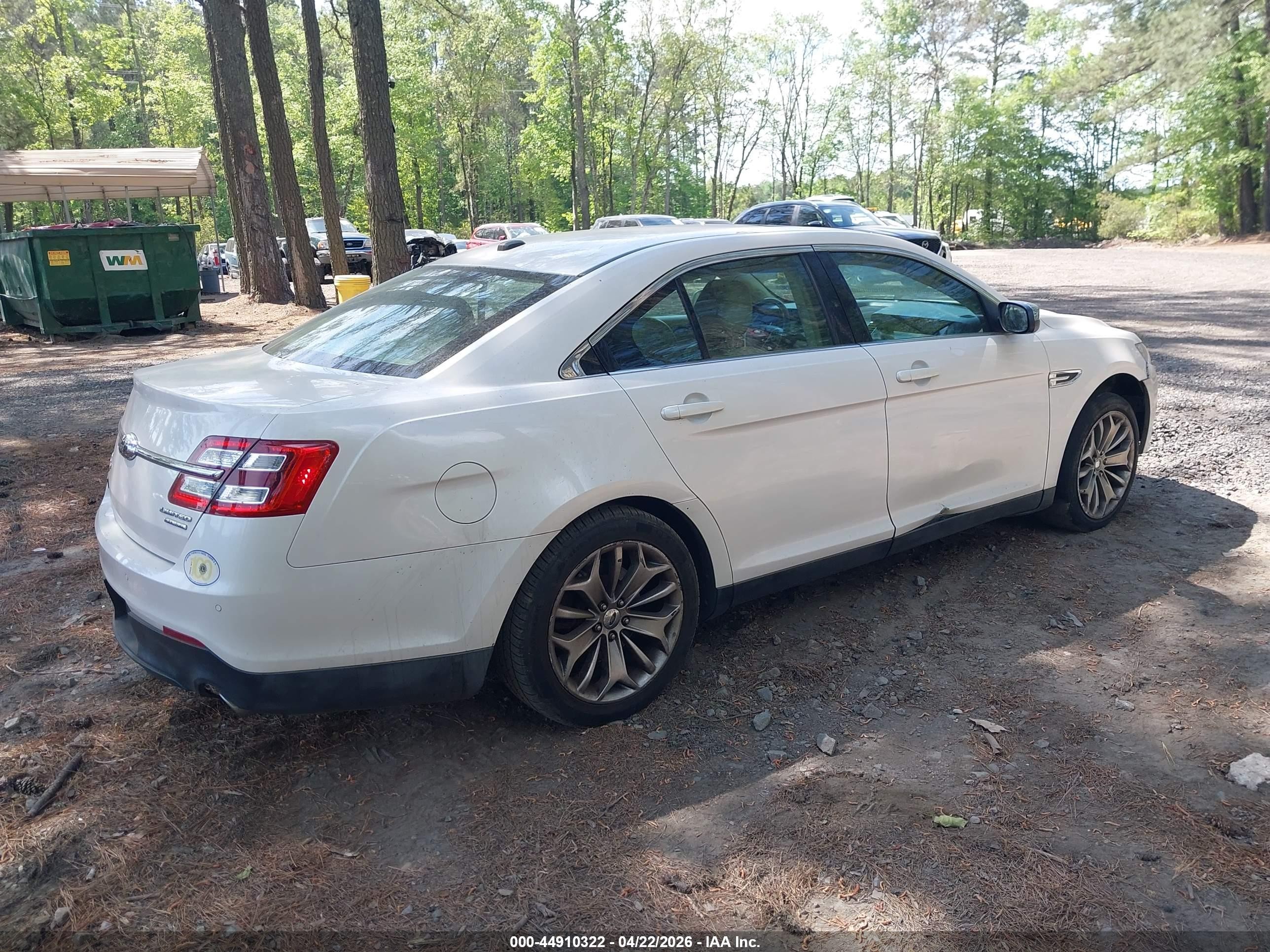 2013 Ford Taurus Limited White vin: 1FAHP2F81DG104619
