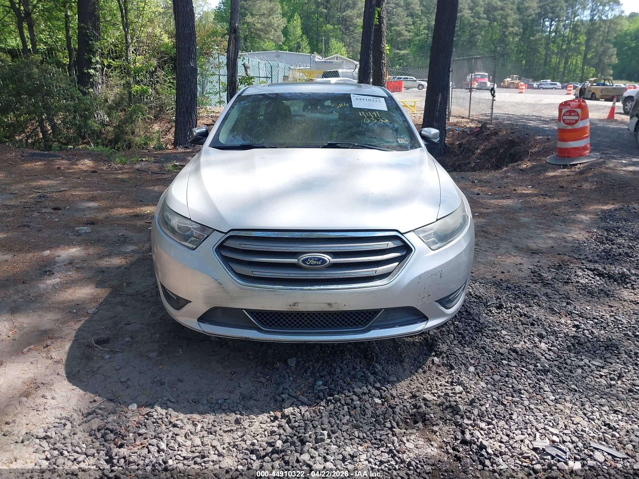 2013 Ford Taurus Limited White vin: 1FAHP2F81DG104619
