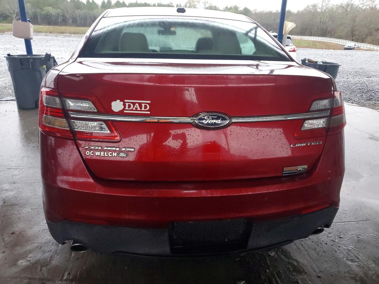 2013 Ford Taurus Красный vin: 1FAHP2F81DG112302